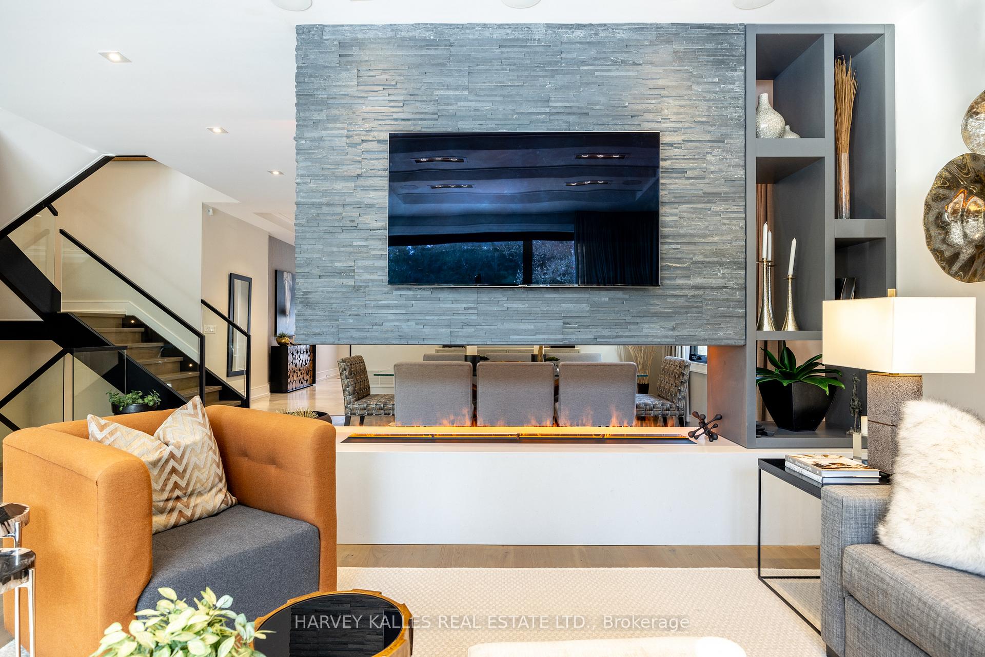 Photo 11 of 108 Mason Boulevard, Toronto, Bedford Park-Nortown — HOMEH