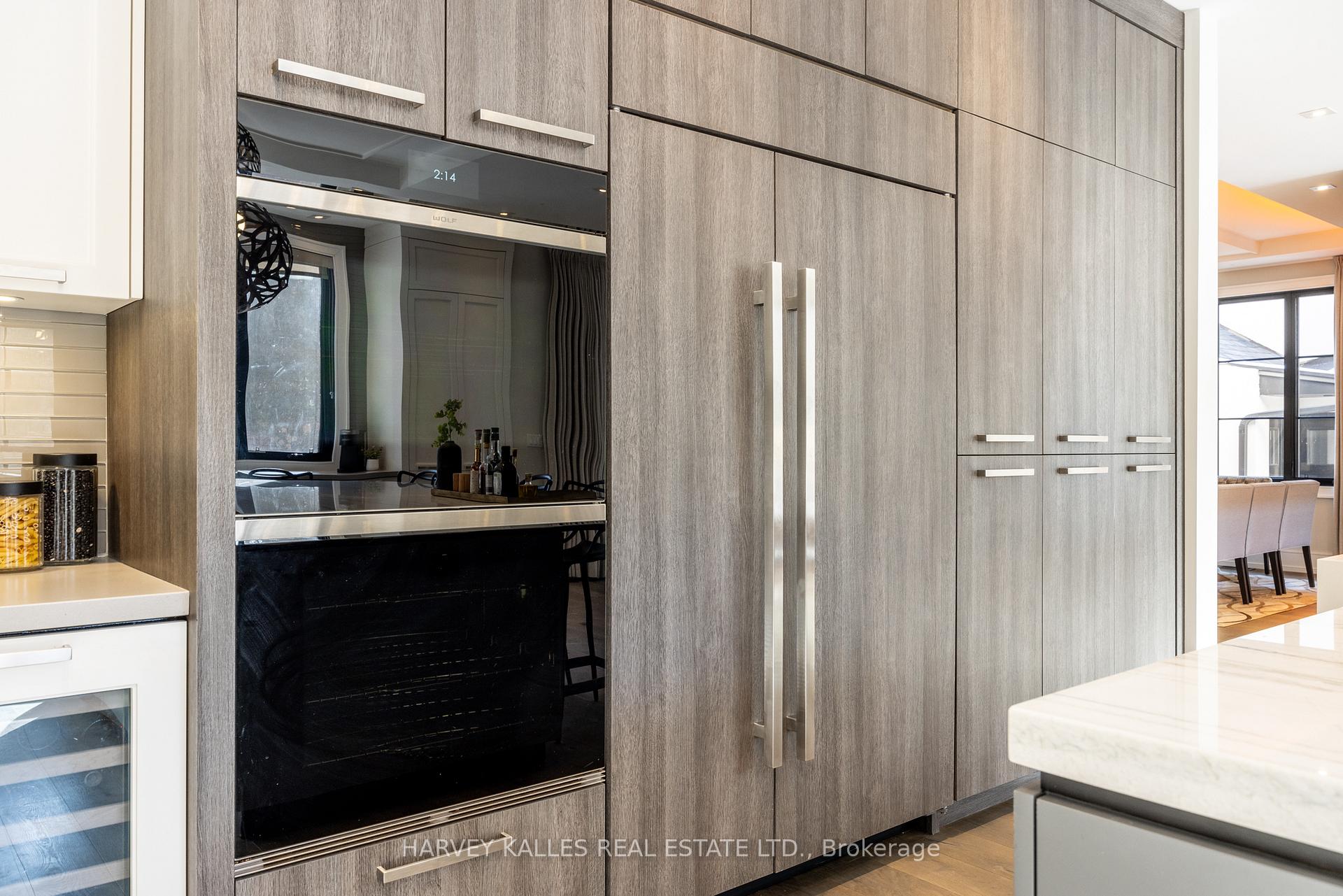 Photo 18 of 108 Mason Boulevard, Toronto, Bedford Park-Nortown — HOMEH