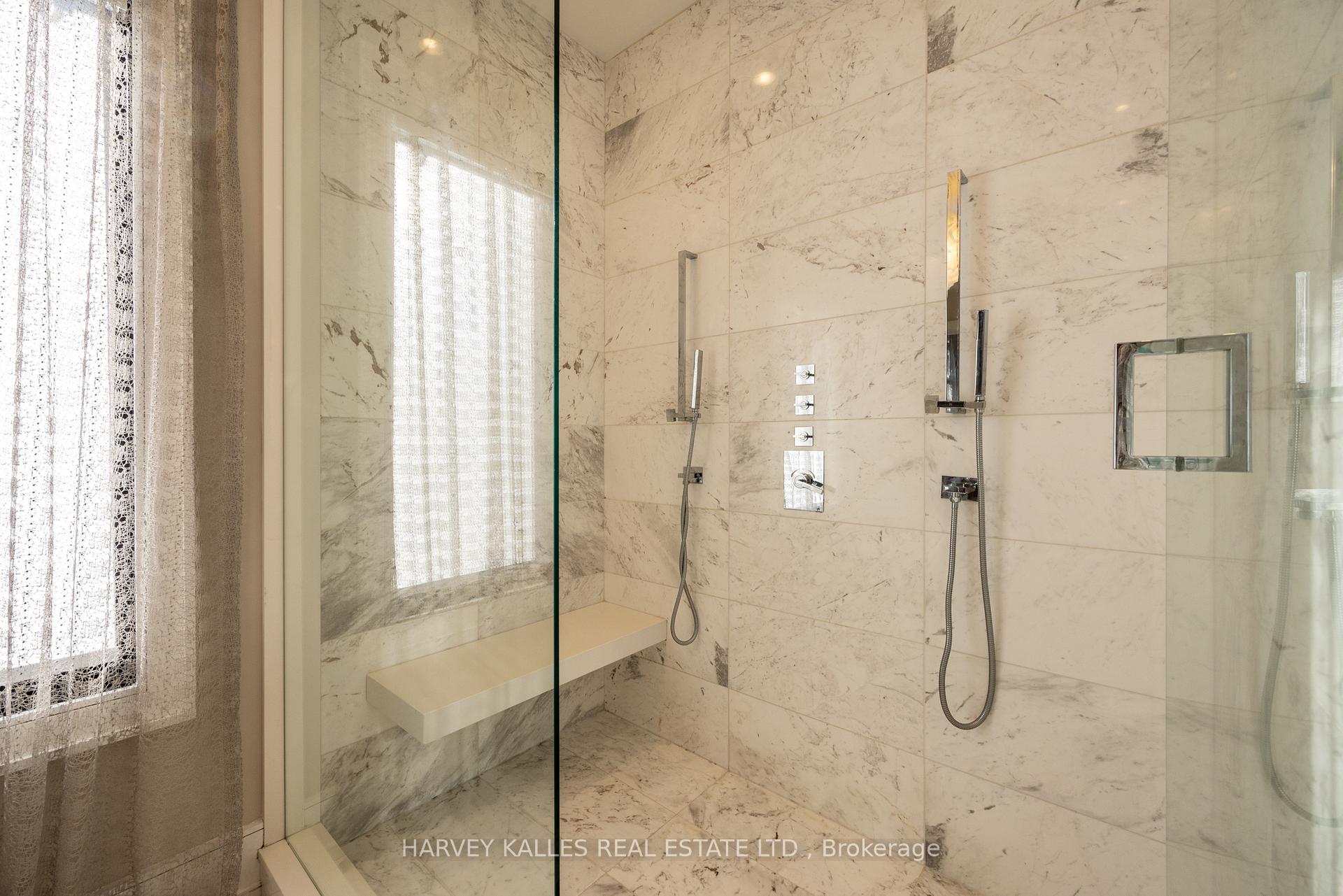 Photo 40 of 108 Mason Boulevard, Toronto, Bedford Park-Nortown — HOMEH