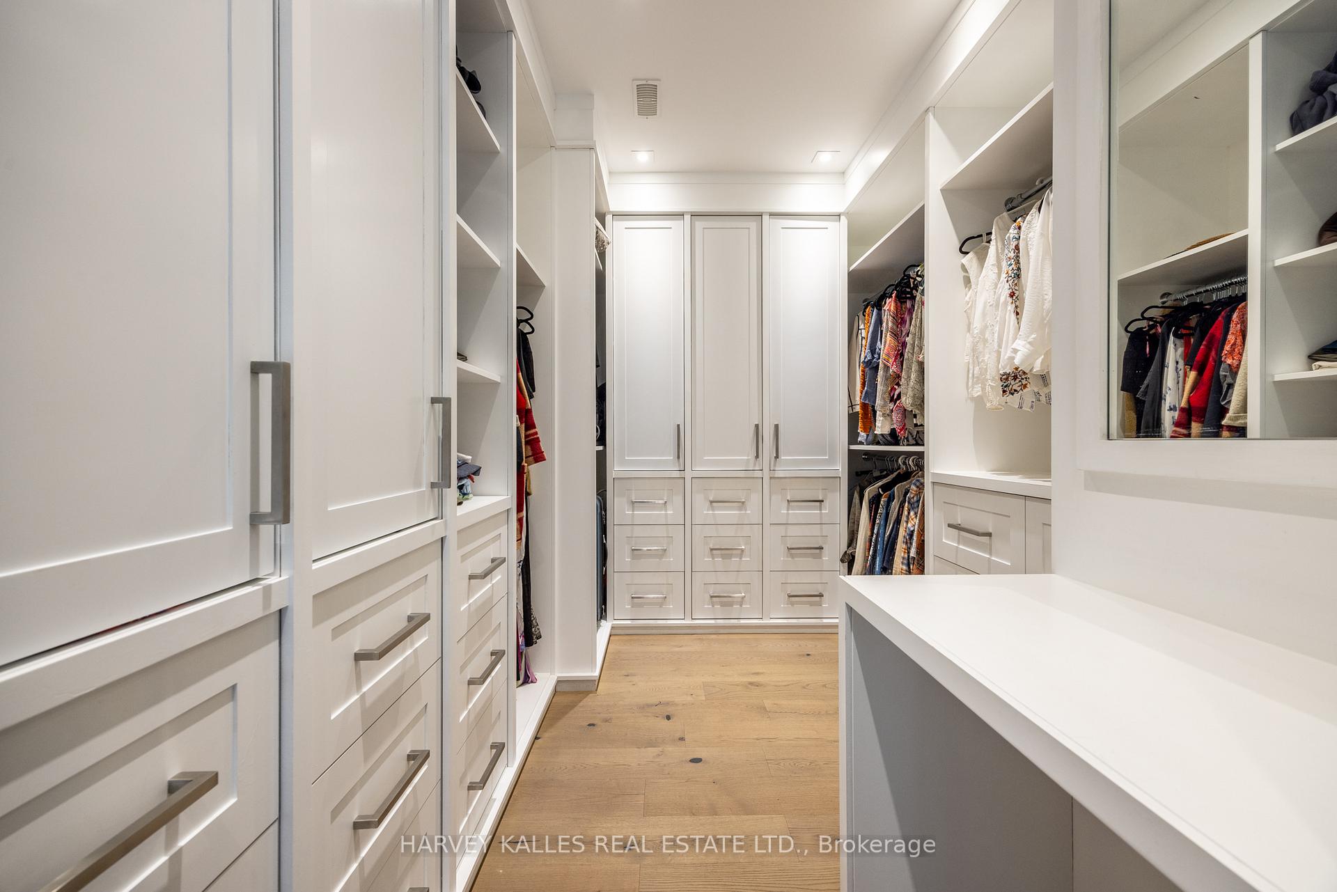 Photo 38 of 108 Mason Boulevard, Toronto, Bedford Park-Nortown — HOMEH