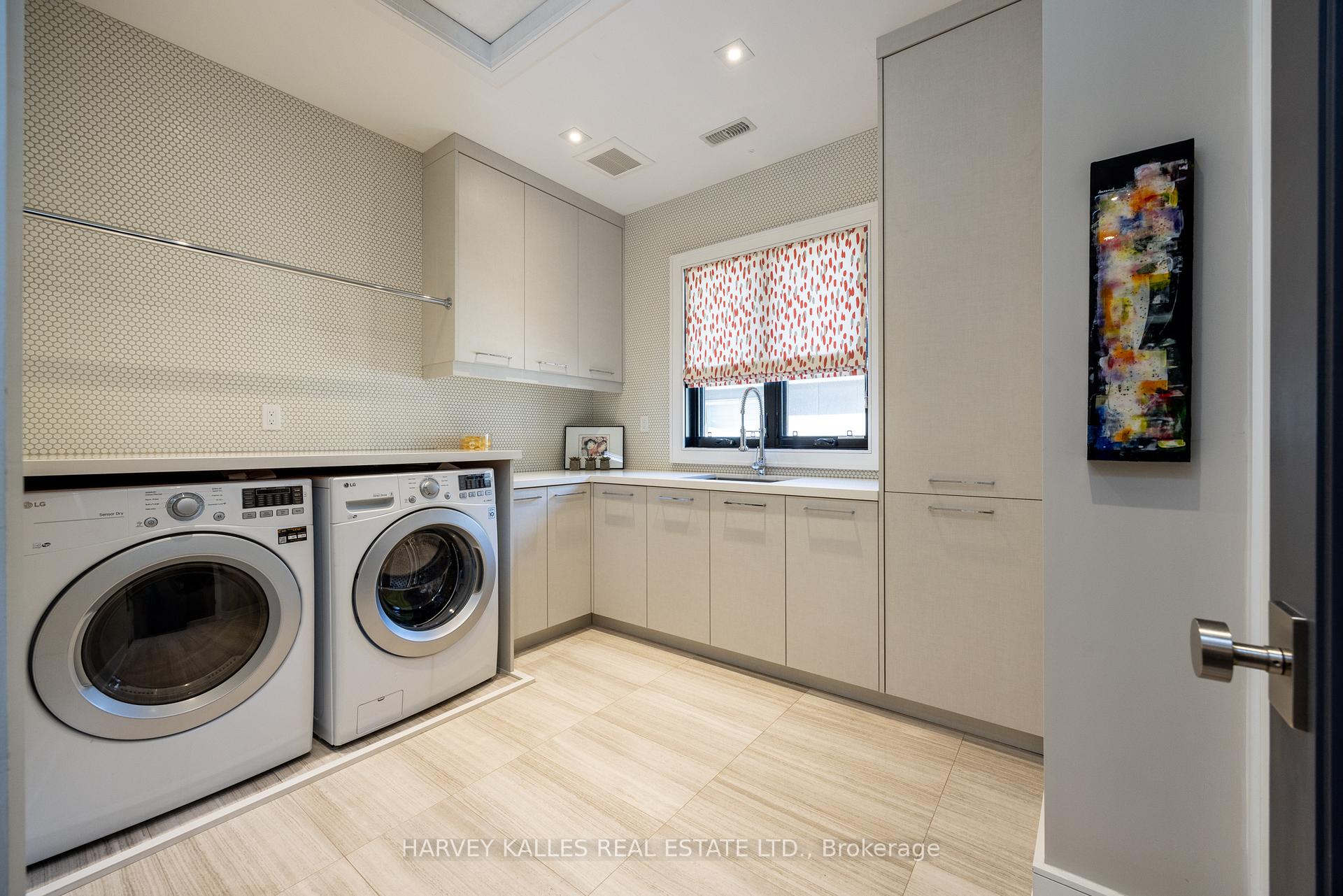 Photo 30 of 108 Mason Boulevard, Toronto, Bedford Park-Nortown — HOMEH