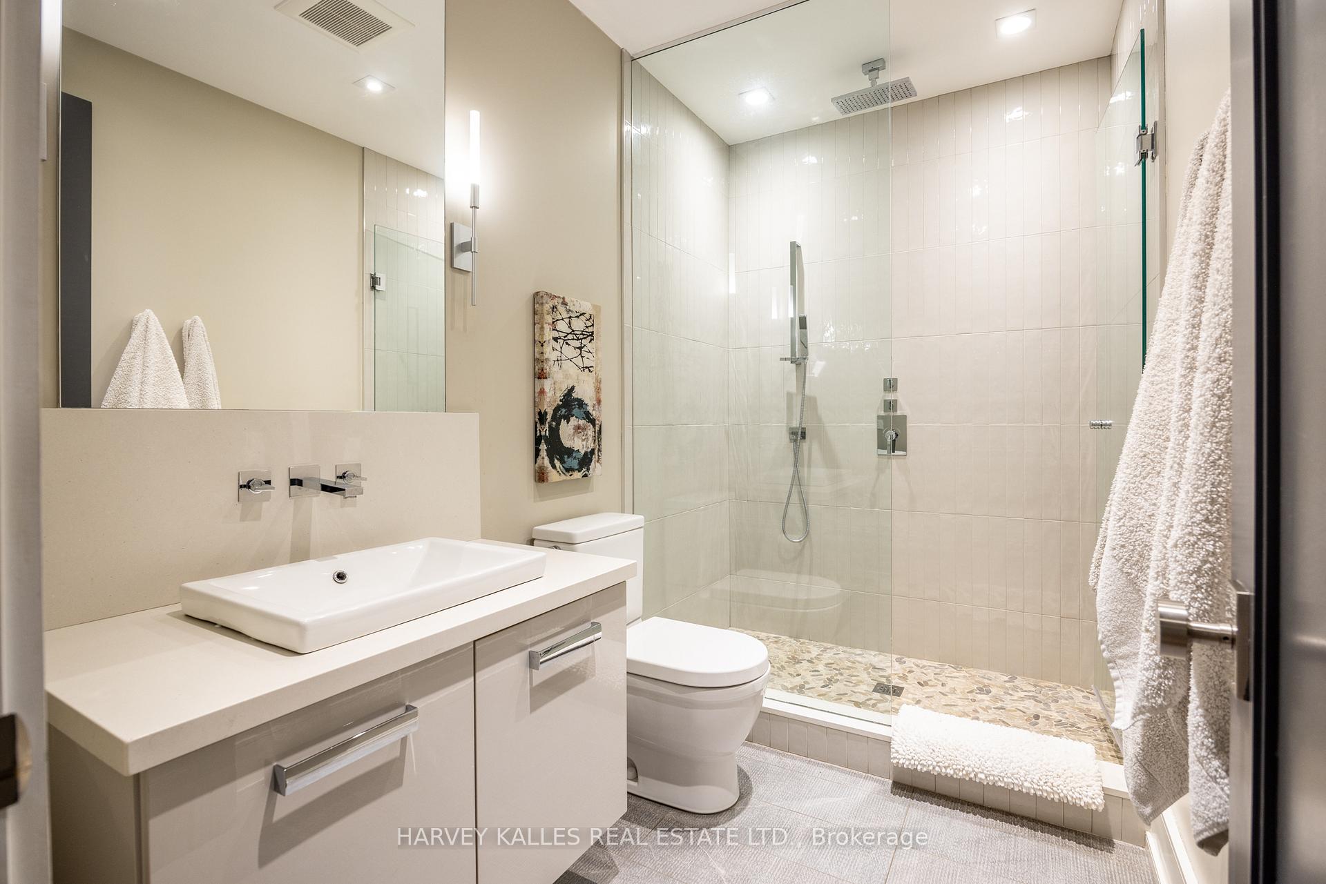 Photo 36 of 108 Mason Boulevard, Toronto, Bedford Park-Nortown — HOMEH