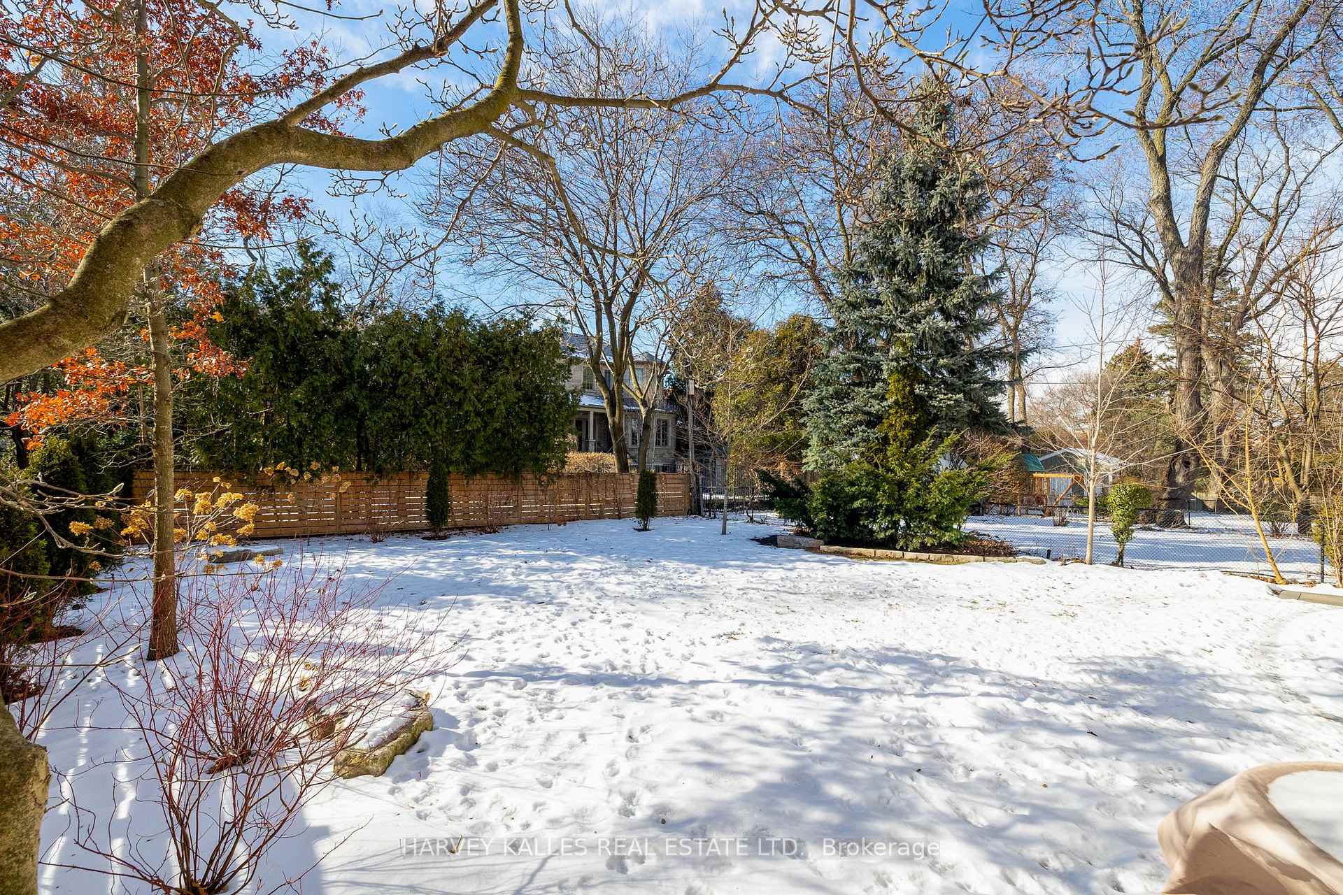 Photo 41 of 108 Mason Boulevard, Toronto, Bedford Park-Nortown — HOMEH