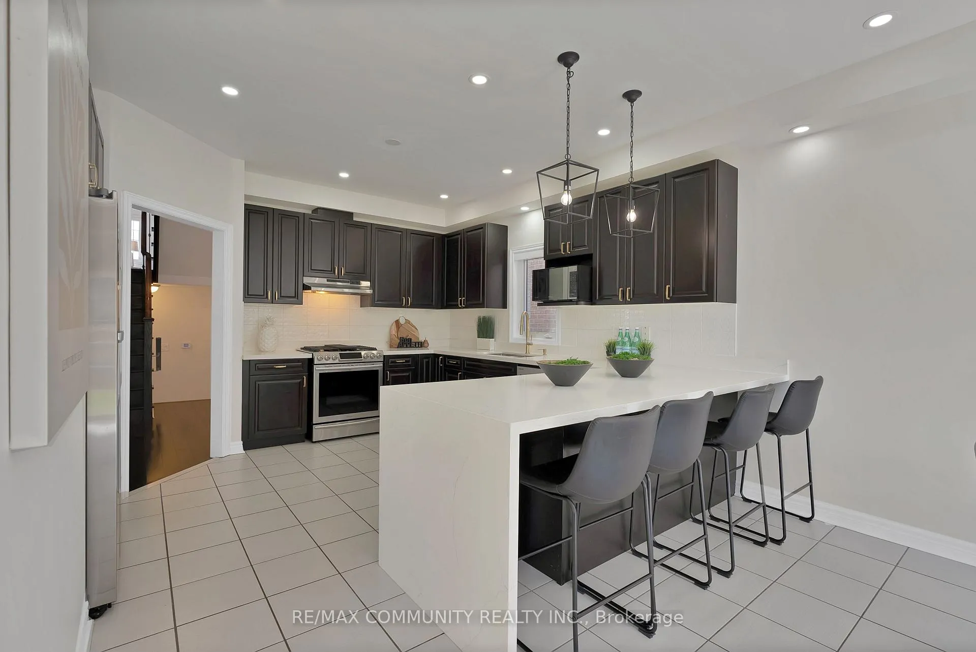 Photo 12 of 62 McCourt Drive, Ajax, South East — HOMEH