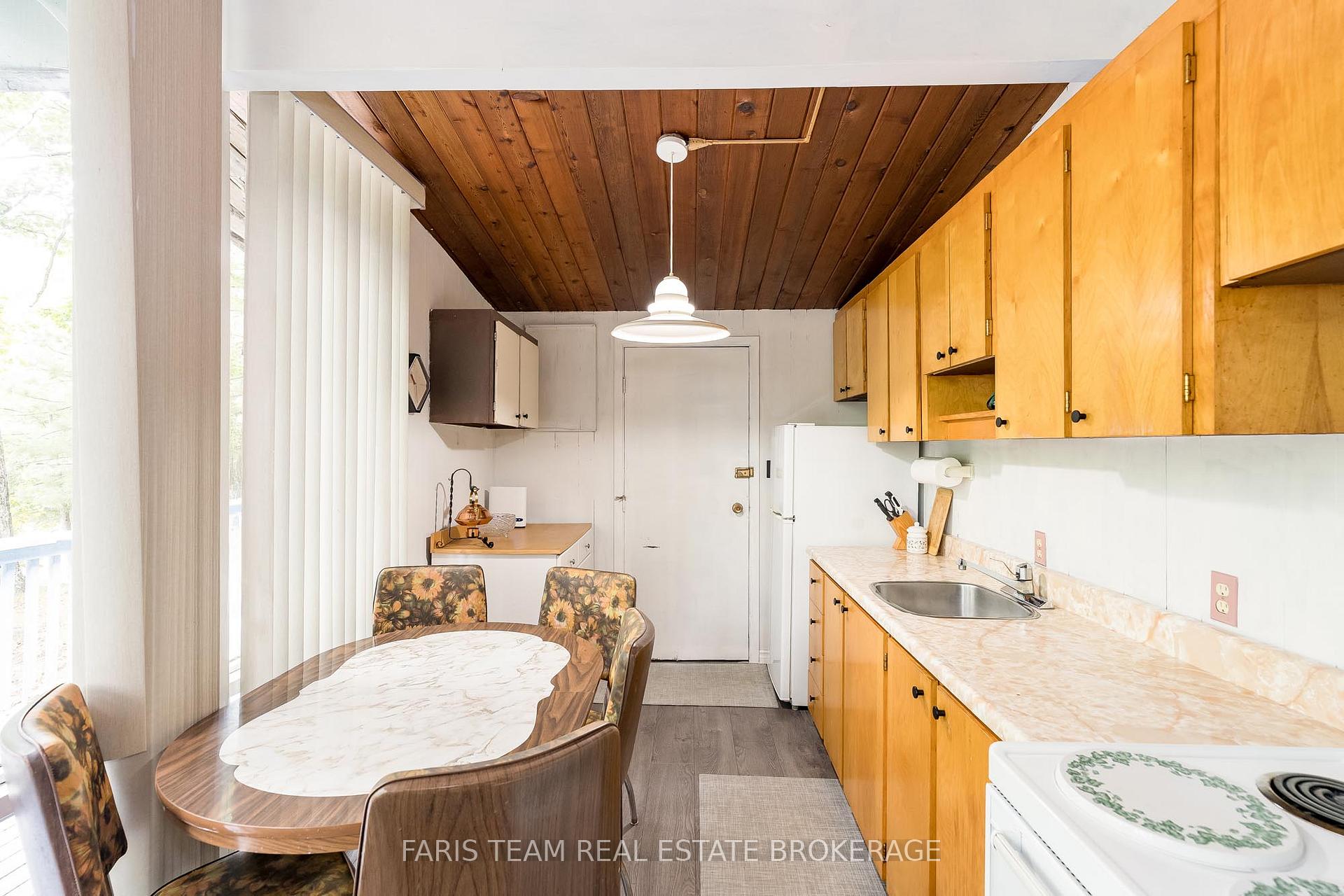 Photo 4 of 1321 Tiny Beaches Road N, Tiny, Rural Tiny — HOMEH