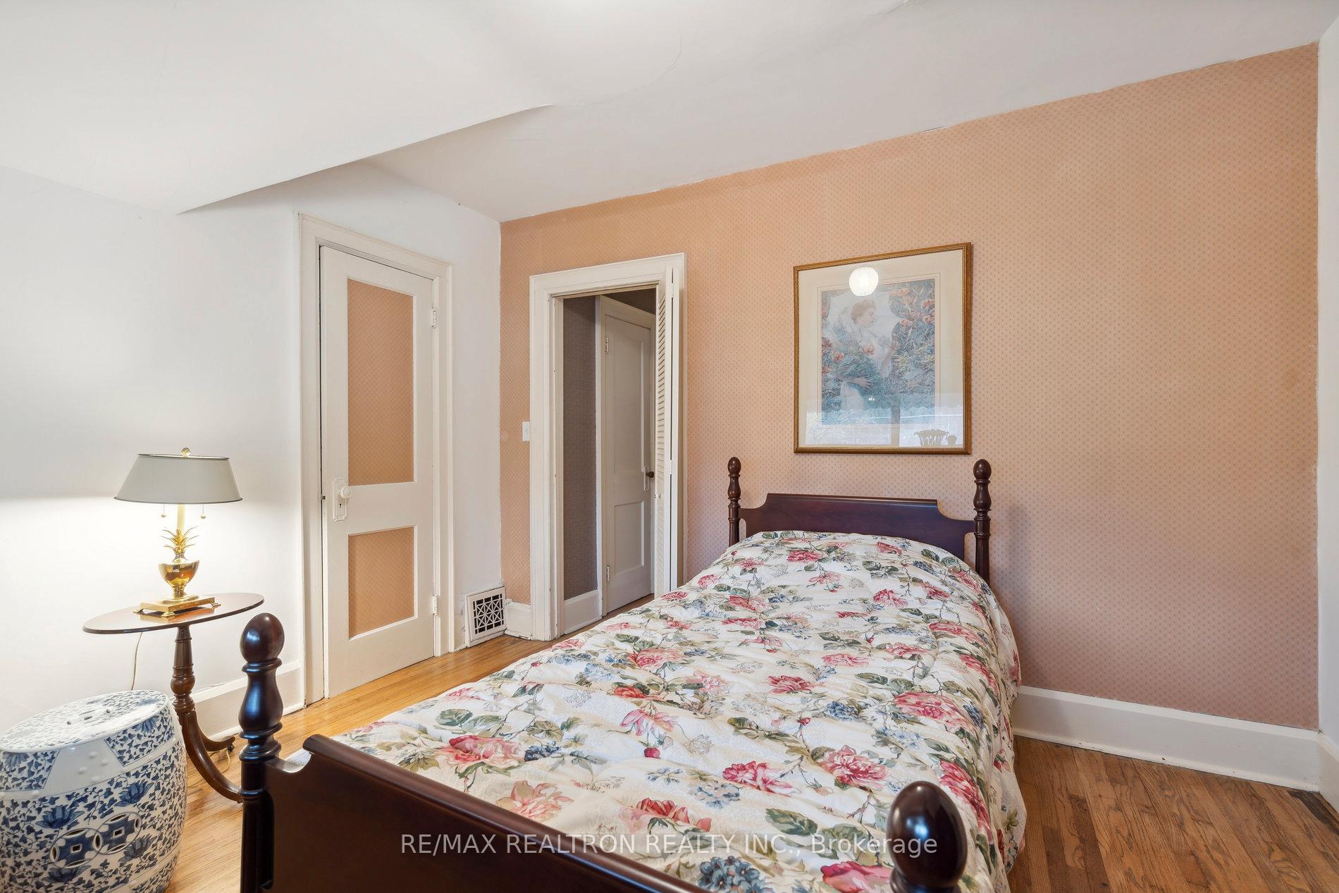 Photo 10 of 50 Bain Avenue, Toronto, North Riverdale — HOMEH