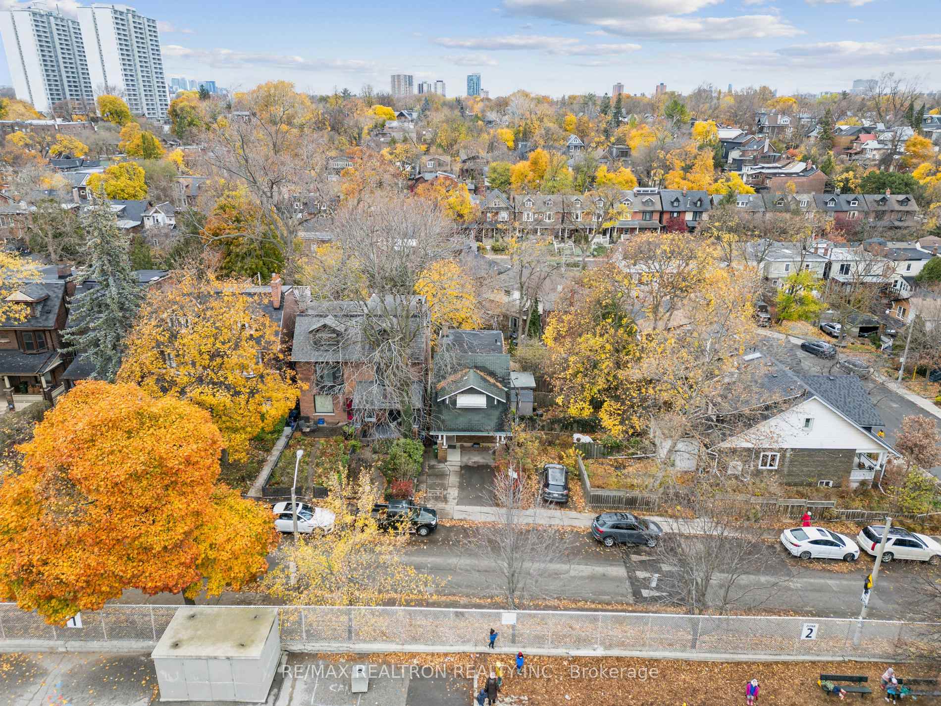 Photo 25 of 50 Bain Avenue, Toronto, North Riverdale — HOMEH