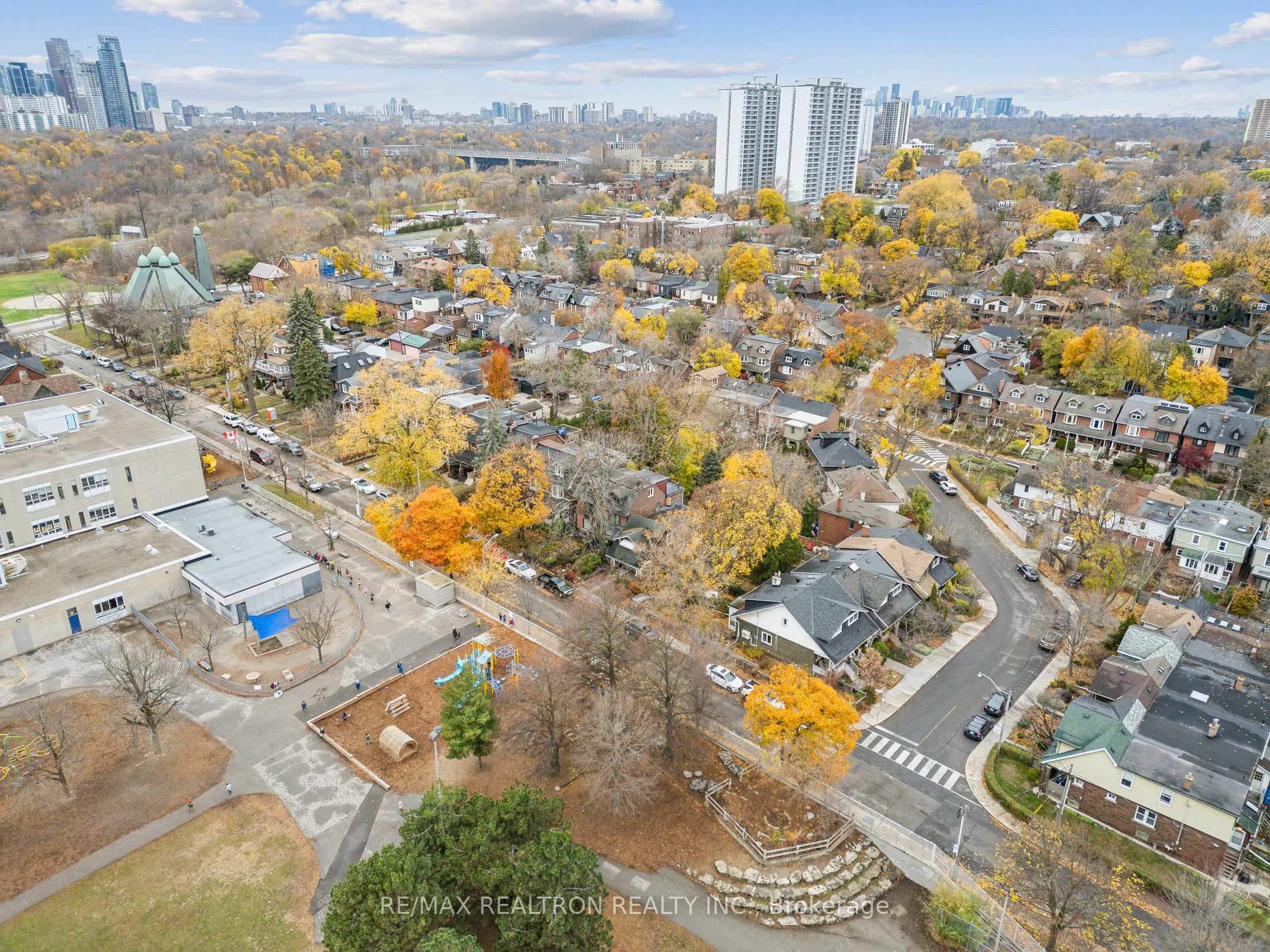 Photo 28 of 50 Bain Avenue, Toronto, North Riverdale — HOMEH