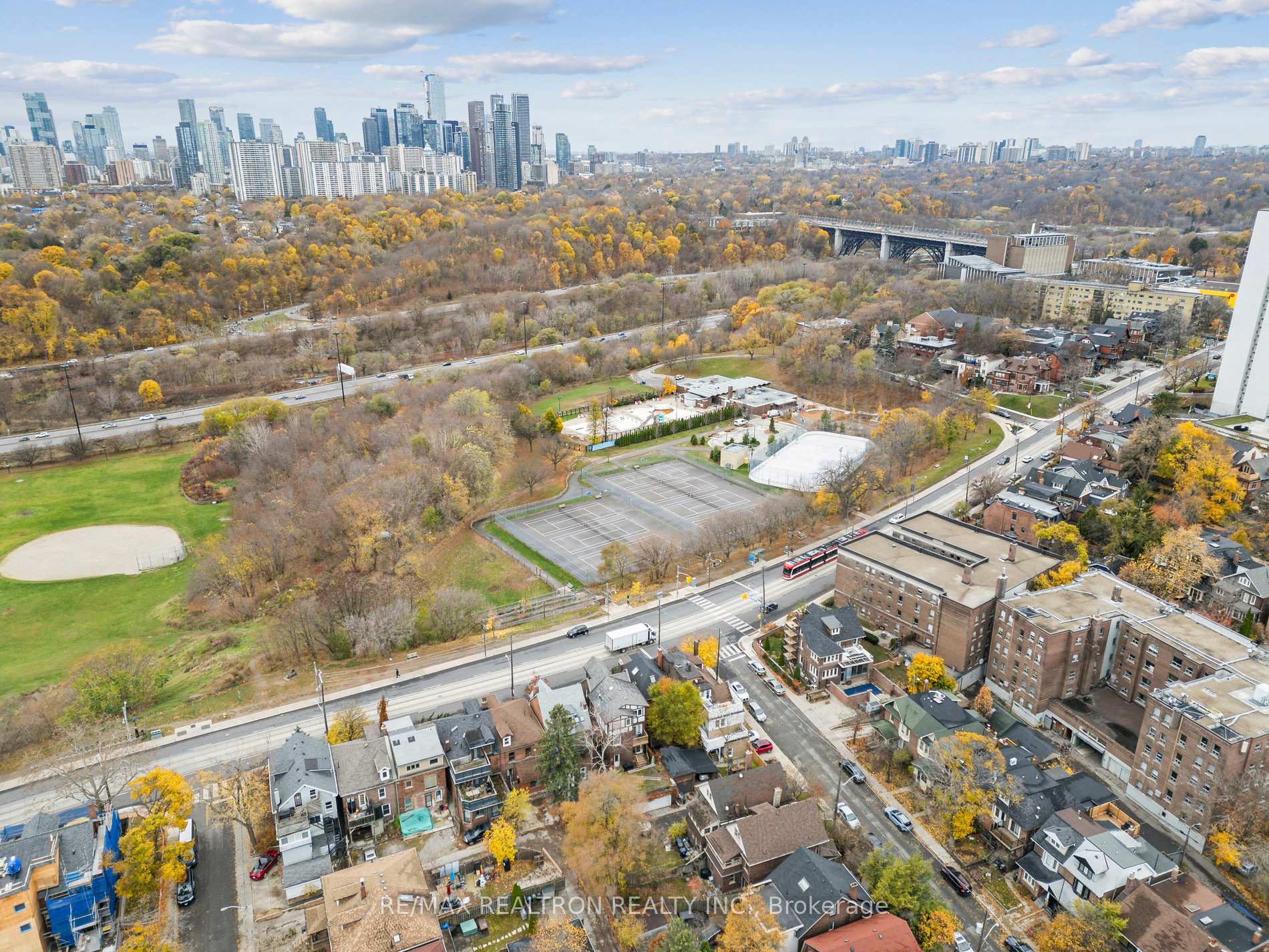 Photo 30 of 50 Bain Avenue, Toronto, North Riverdale — HOMEH