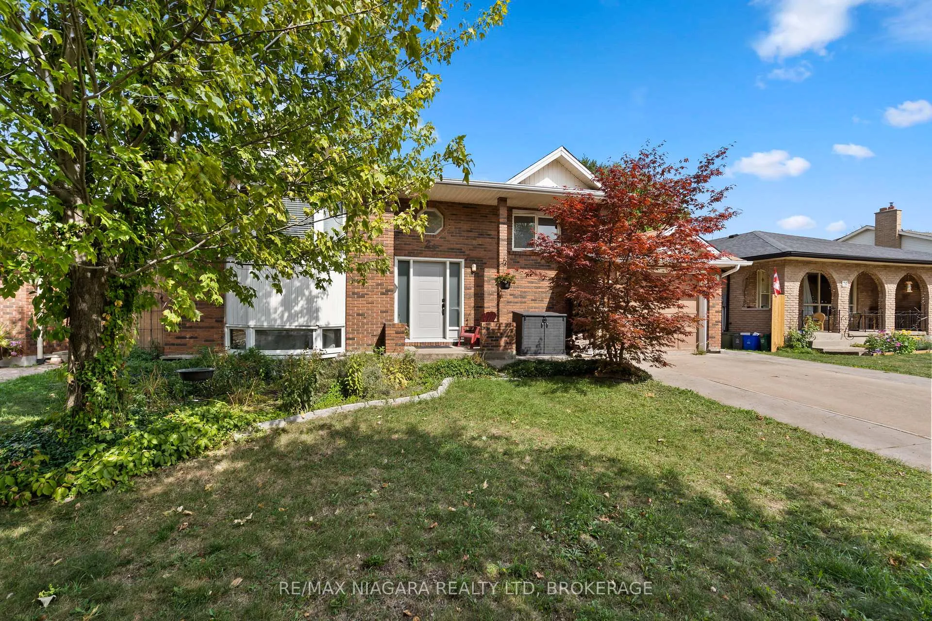 Photo 3 of 24 Forster Avenue, Thorold, Confederation Heights — HOMEH