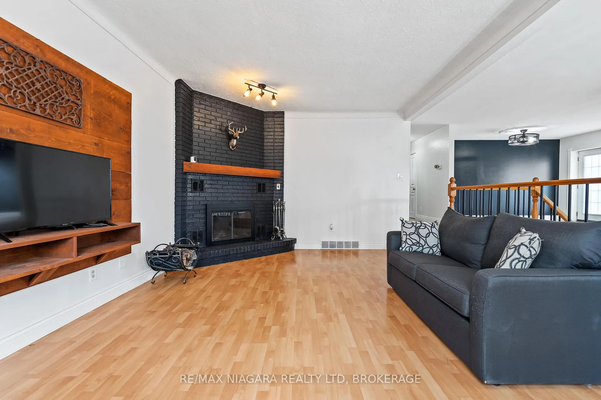 Photo 4 of 24 Forster Avenue, Thorold, Confederation Heights — HOMEH
