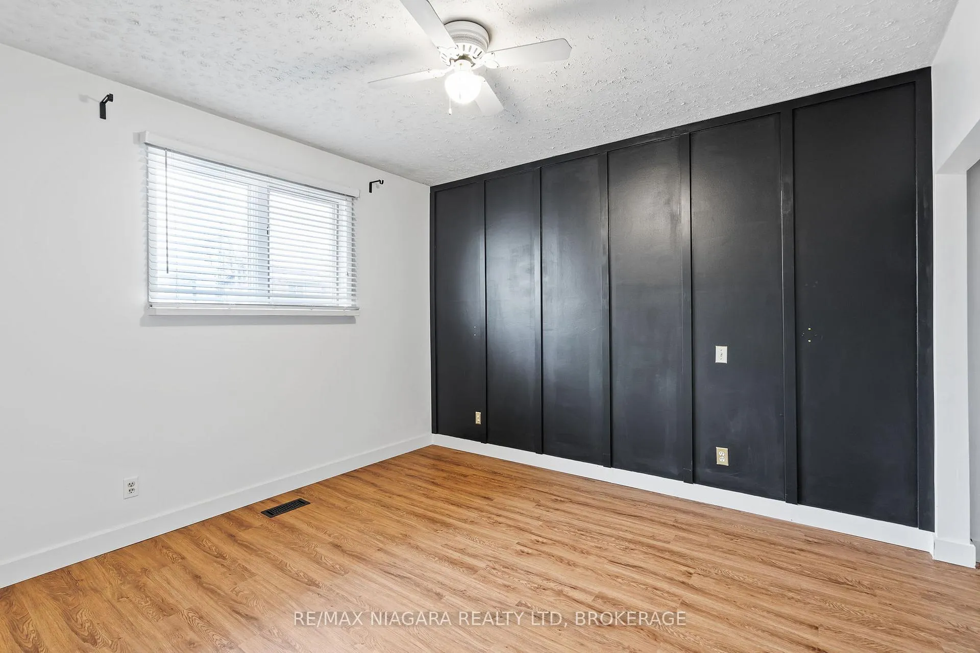 Photo 18 of 24 Forster Avenue, Thorold, Confederation Heights — HOMEH