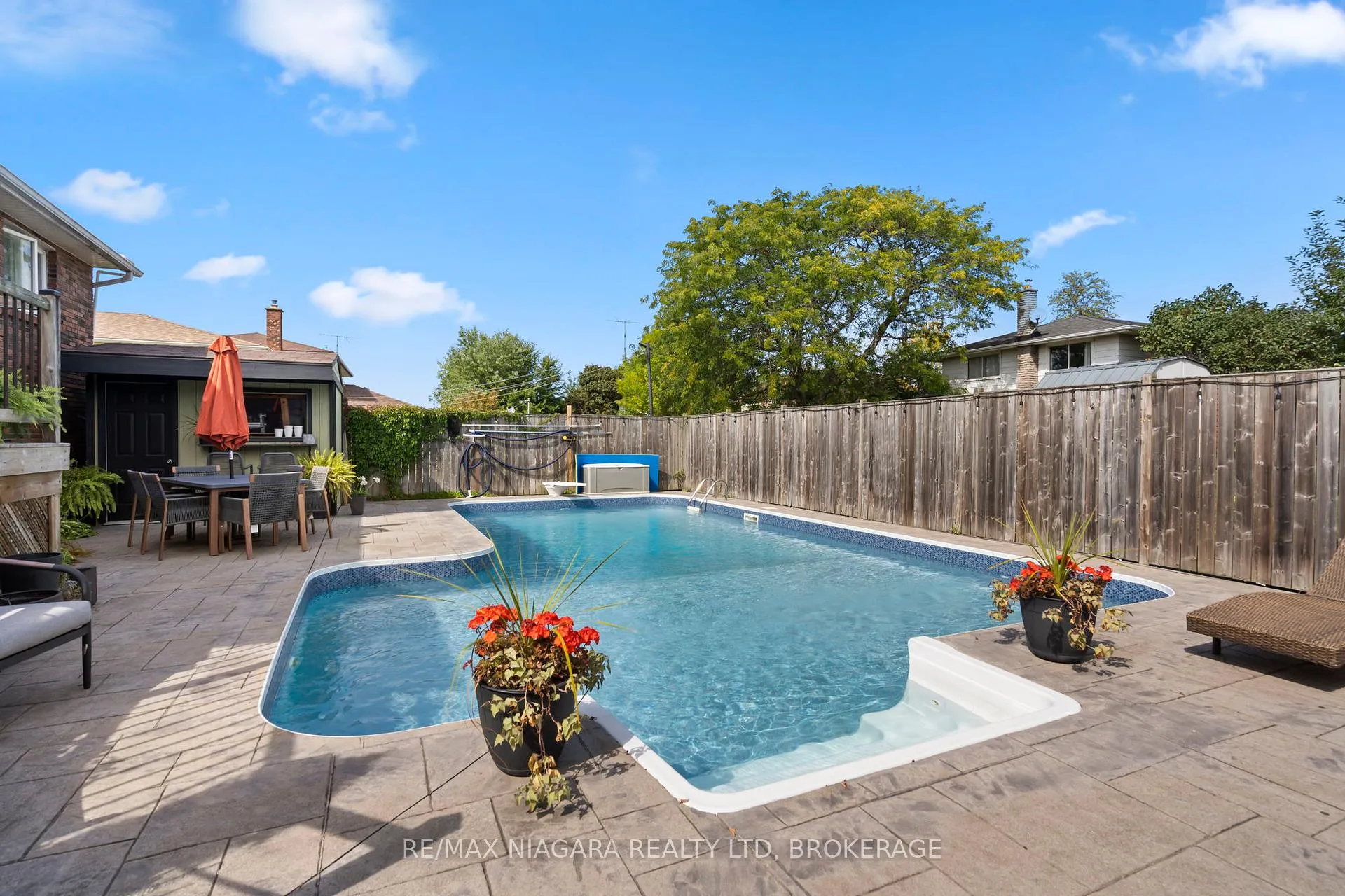 Photo 33 of 24 Forster Avenue, Thorold, Confederation Heights — HOMEH