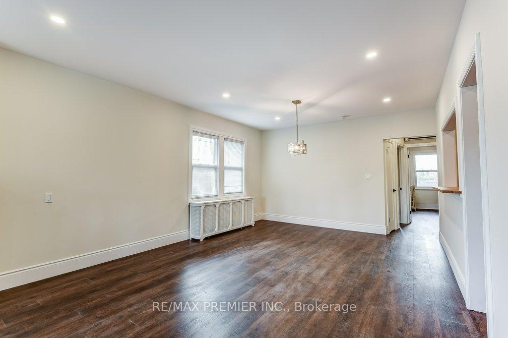 Photo 7 of Unit 2nd Floor, 184 Highbourne Road, Toronto, Yonge-Eglinton — HOMEH