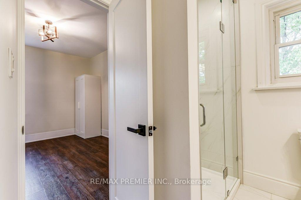 Photo 25 of Unit 2nd Floor, 184 Highbourne Road, Toronto, Yonge-Eglinton — HOMEH