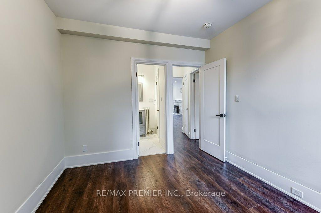 Photo 30 of Unit 2nd Floor, 184 Highbourne Road, Toronto, Yonge-Eglinton — HOMEH