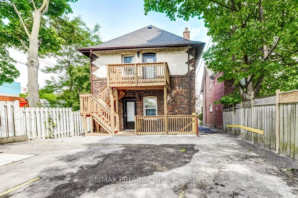 Photo 43 of Unit 2nd Floor, 184 Highbourne Road, Toronto, Yonge-Eglinton — HOMEH