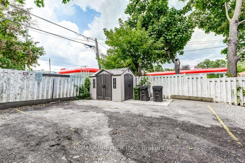 Photo 45 of Unit 2nd Floor, 184 Highbourne Road, Toronto, Yonge-Eglinton — HOMEH