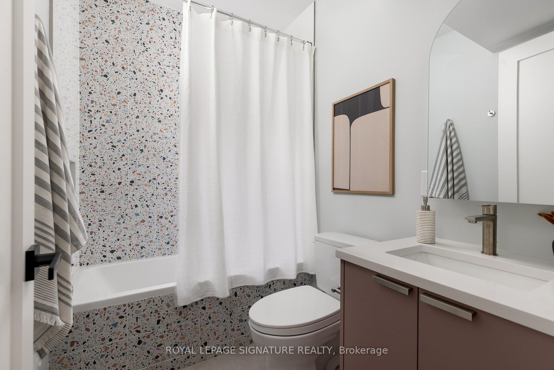 Photo 18 of 245 Withrow Avenue, Toronto, North Riverdale — HOMEH
