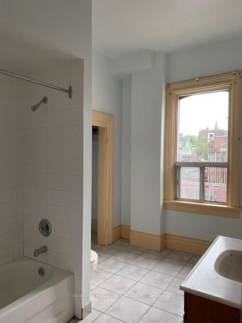 Photo 9 of Unit Upper, 362 Gerrard Street E, Toronto, Cabbagetown-South St. James Town — HOMEH
