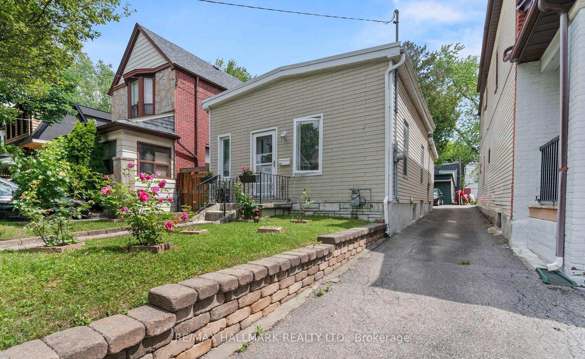 Photo 2 of 161 Ashdale Avenue, Toronto, Greenwood-Coxwell — HOMEH