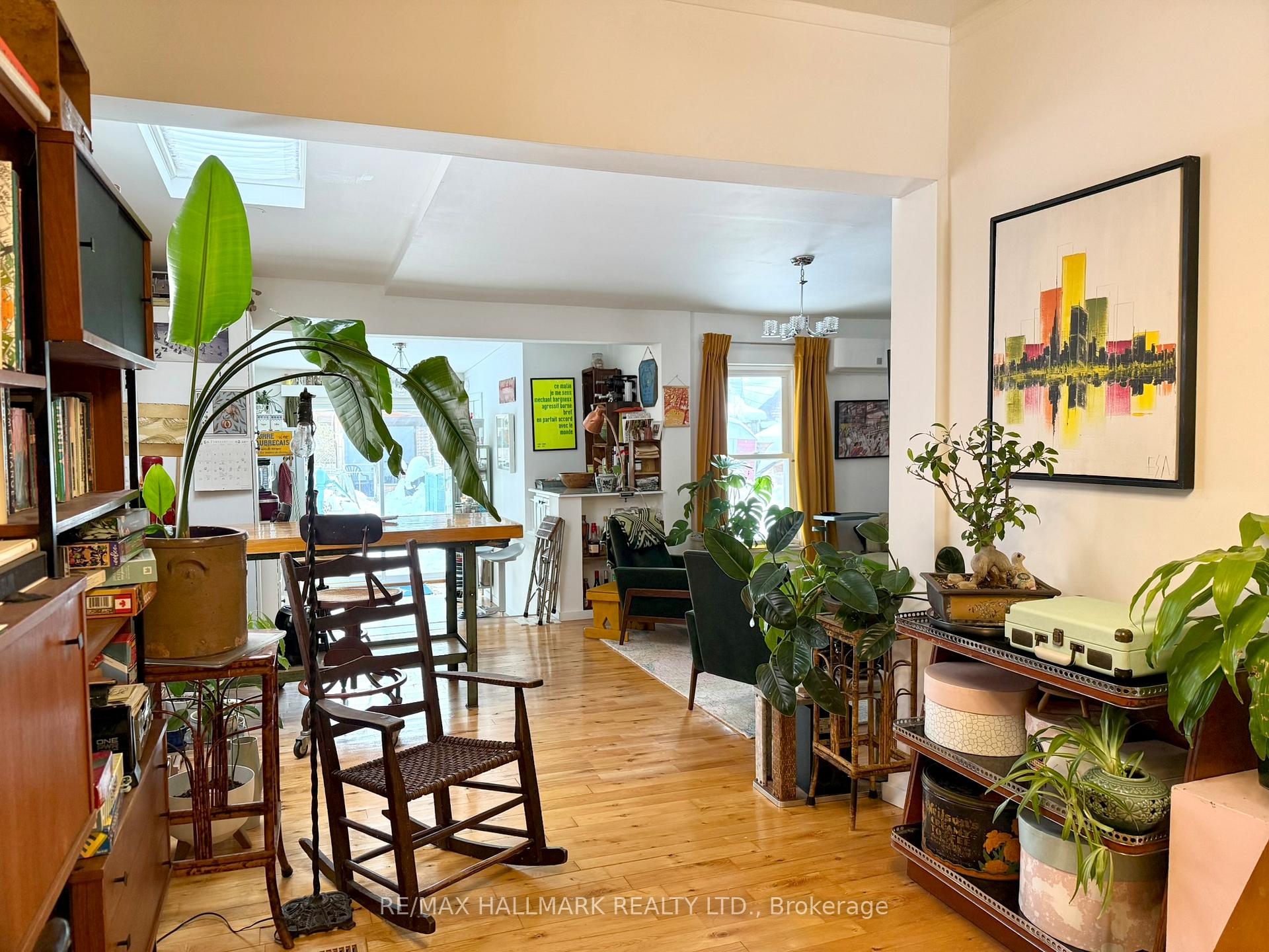 Photo 13 of 161 Ashdale Avenue, Toronto, Greenwood-Coxwell — HOMEH