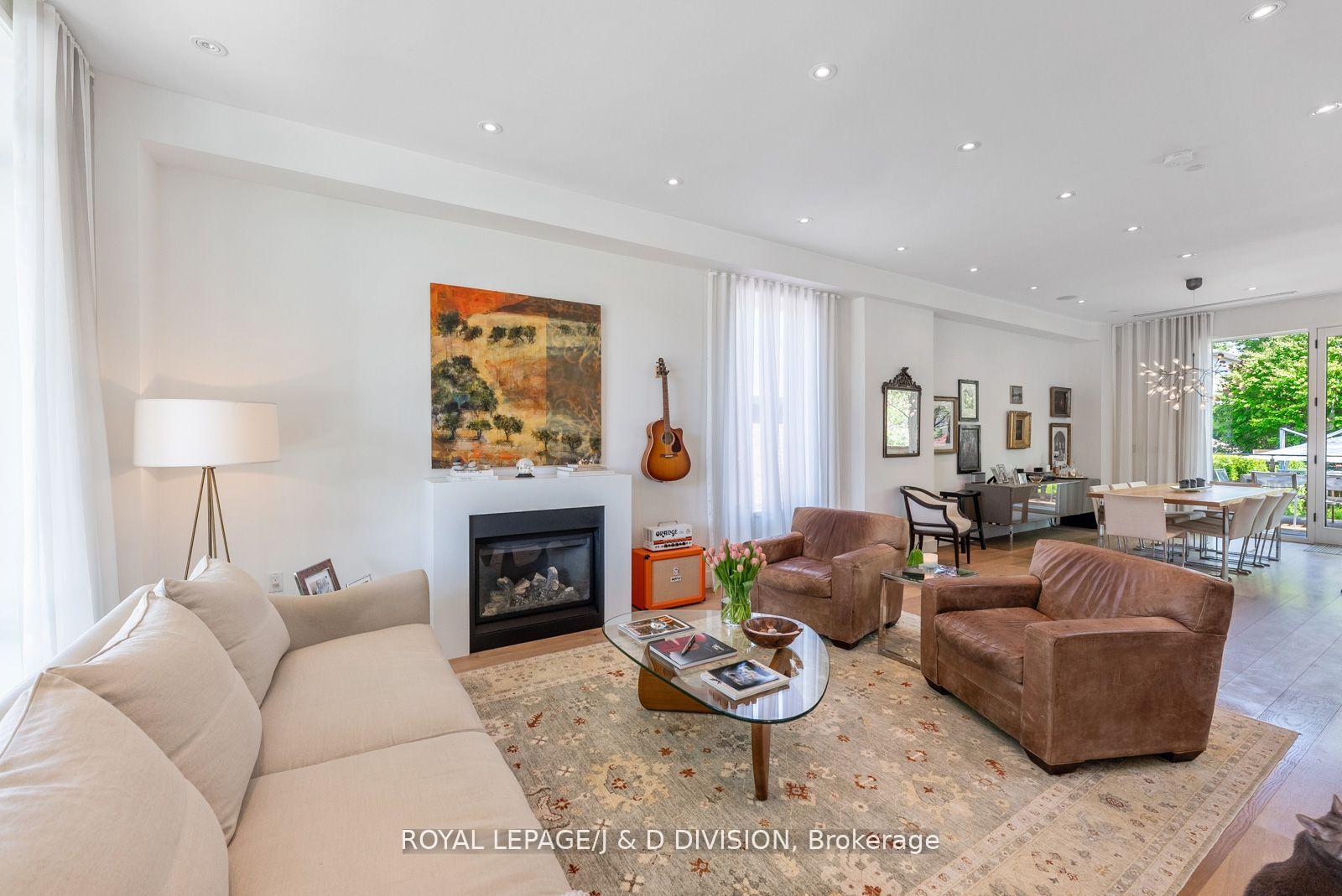 Photo 5 of 13 Barfield Avenue, Toronto, Danforth Village-East York — HOMEH