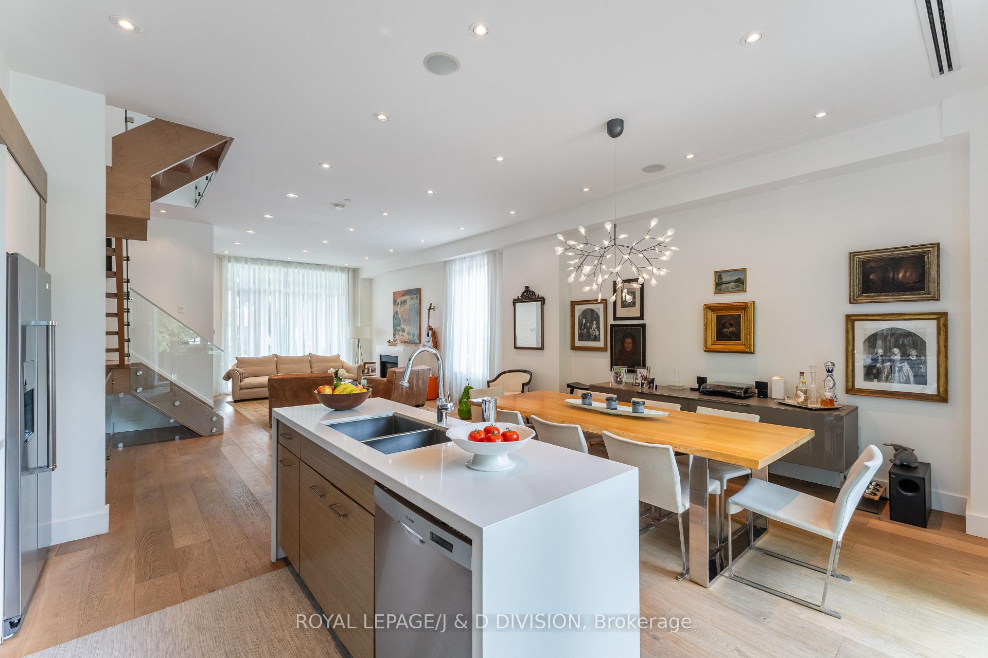 Photo 13 of 13 Barfield Avenue, Toronto, Danforth Village-East York — HOMEH