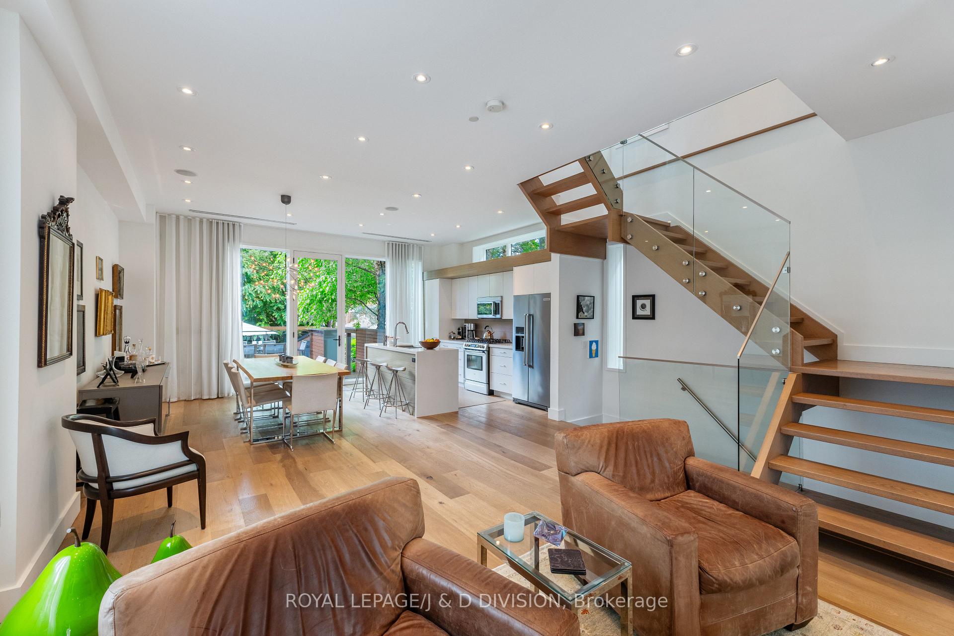 Photo 17 of 13 Barfield Avenue, Toronto, Danforth Village-East York — HOMEH