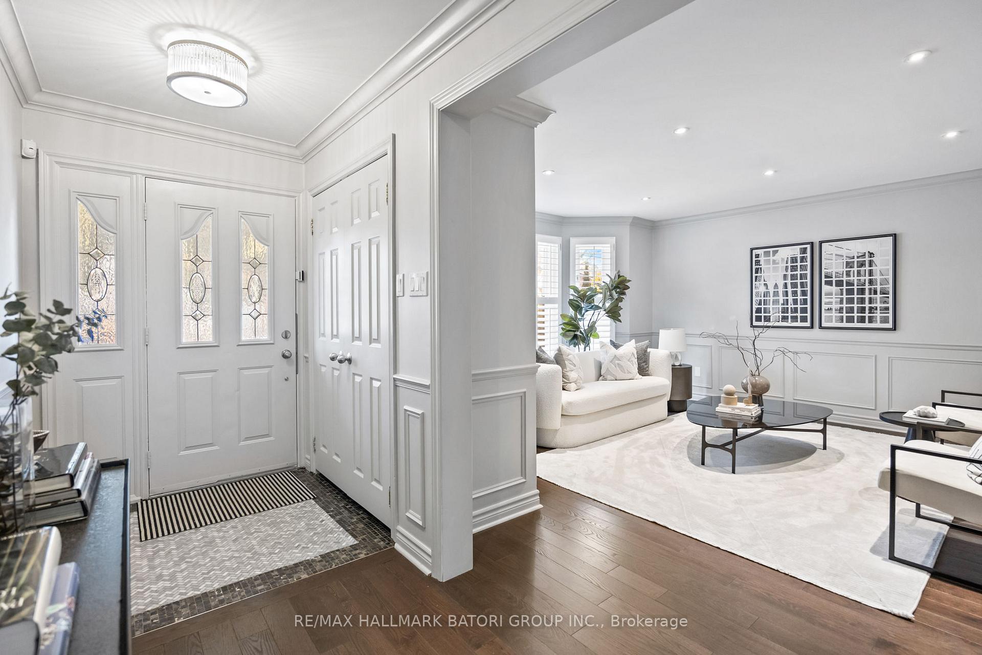 Photo 4 of 629 Woburn Avenue, Toronto, Bedford Park-Nortown — HOMEH
