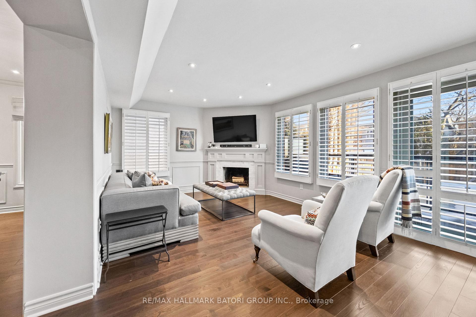 Photo 11 of 629 Woburn Avenue, Toronto, Bedford Park-Nortown — HOMEH
