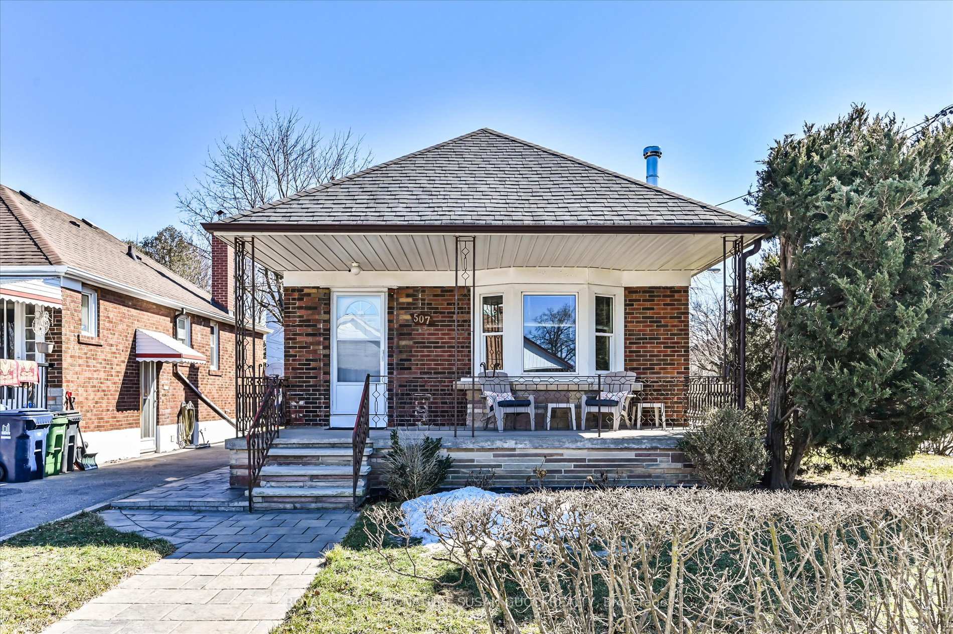 Photo 1 of 507 Plains Road, Toronto, East York — HOMEH