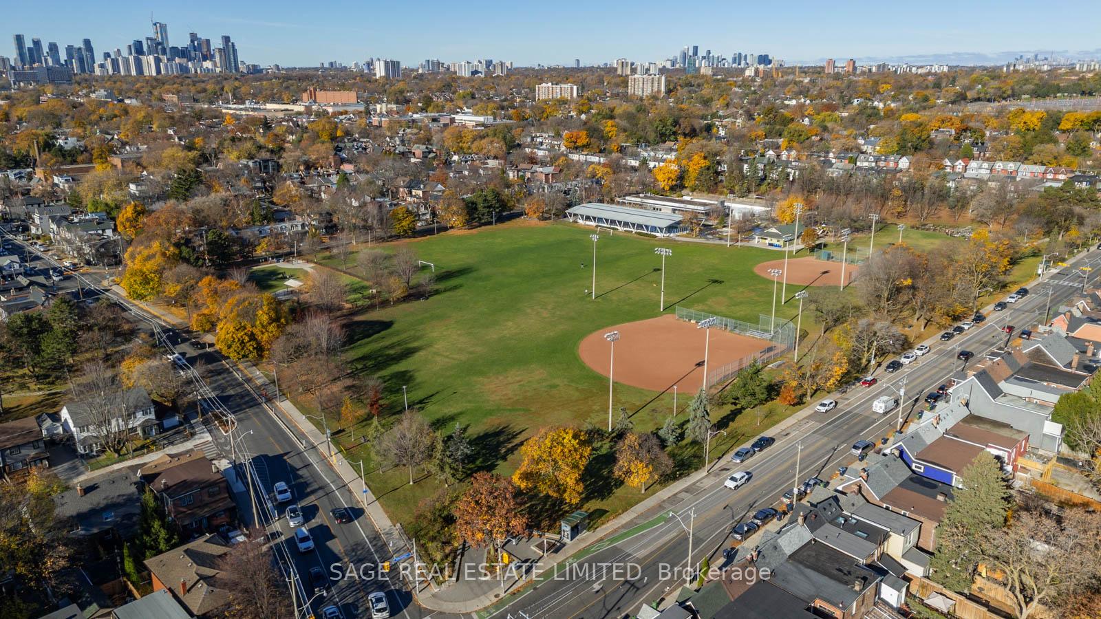Photo 31 of 212 Alton Avenue, Toronto, South Riverdale — HOMEH