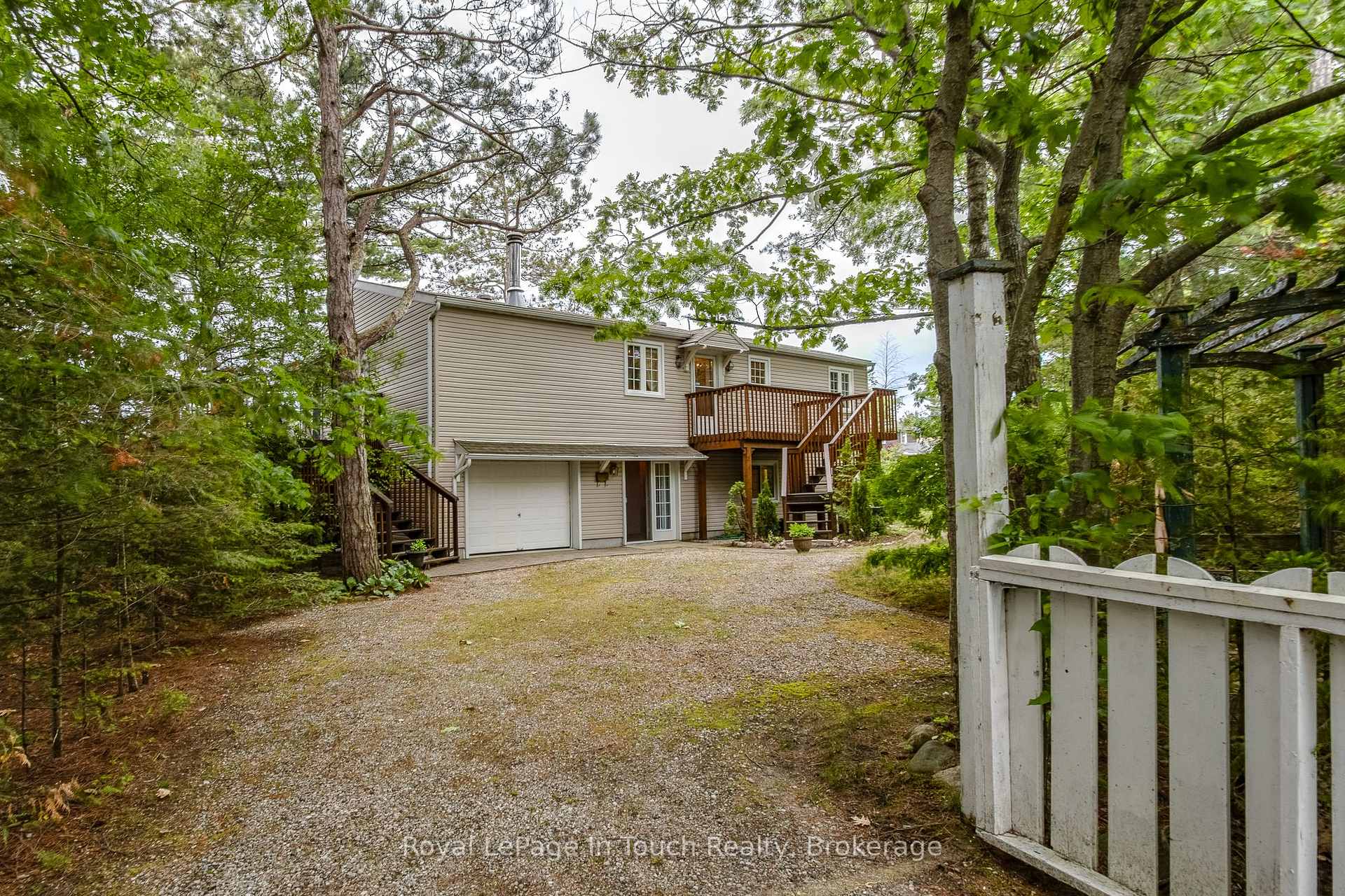 Photo 4 of 1430 Tiny Beaches Road N, Tiny, Rural Tiny — HOMEH