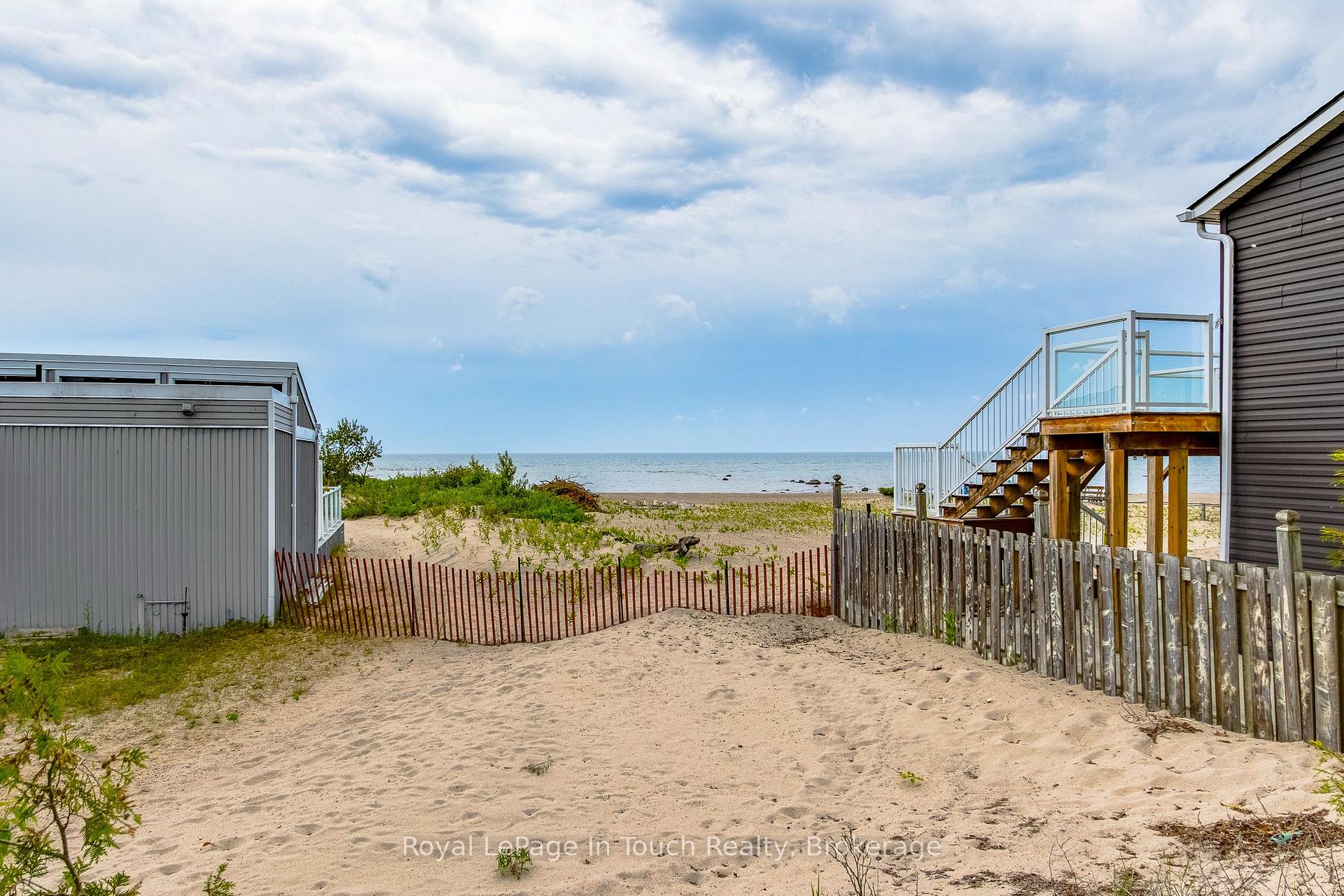 Photo 5 of 1430 Tiny Beaches Road N, Tiny, Rural Tiny — HOMEH