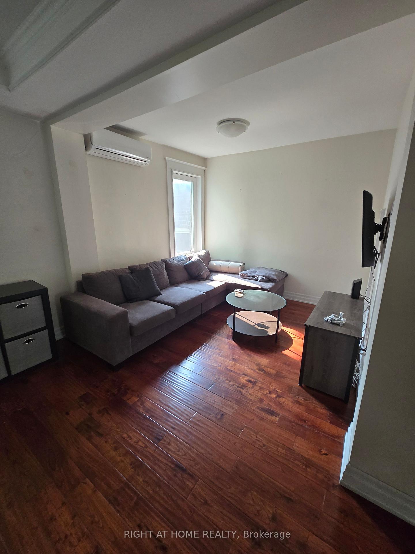 Photo 10 of Unit Upper, 637 Logan Avenue, Toronto, North Riverdale — HOMEH