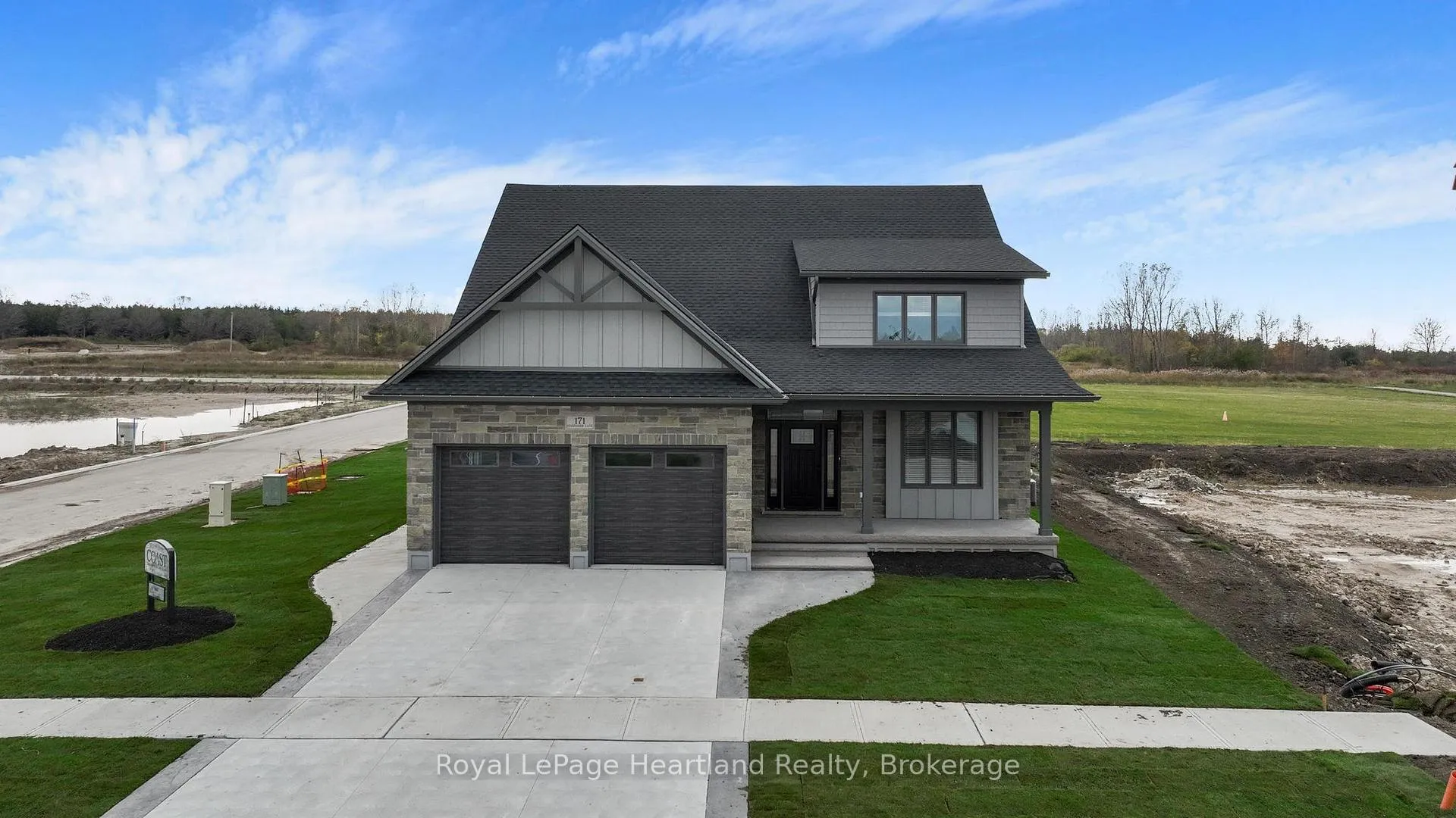 Front of 171 Kingfisher Lane