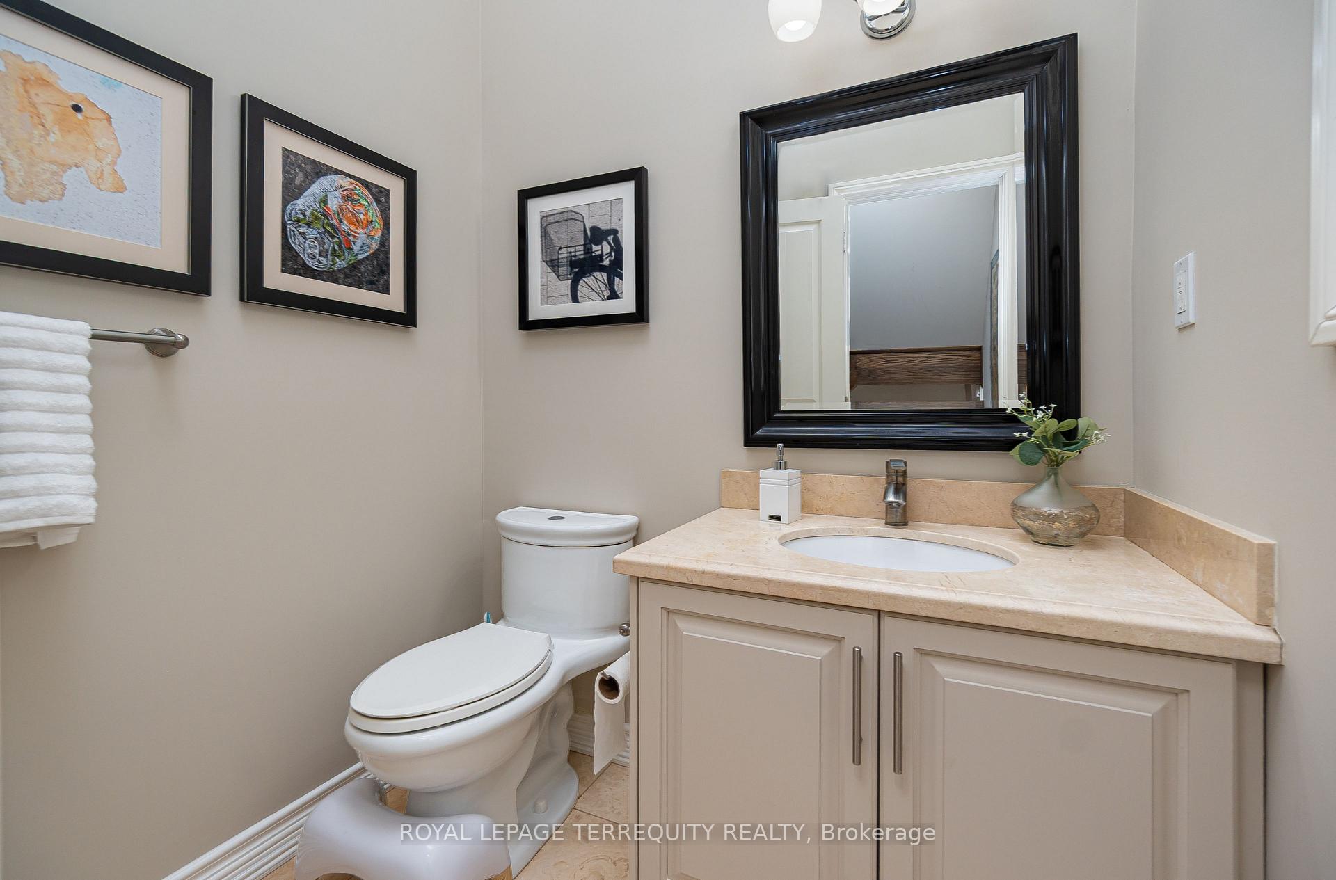 Photo 10 of 72 Northbrook Road, Toronto, East York — HOMEH