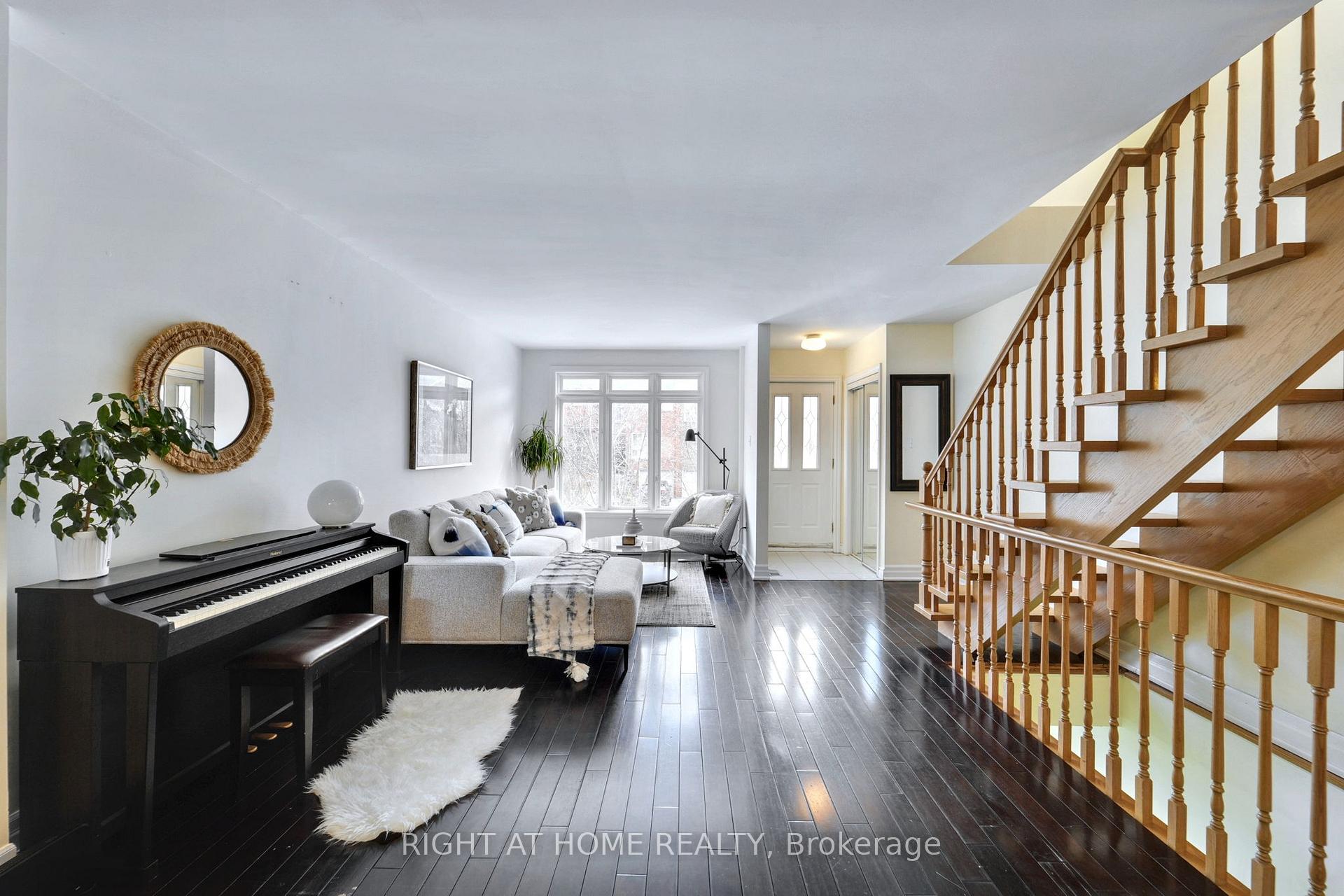 Photo 4 of 398 Woburn Avenue, Toronto, Lawrence Park North — HOMEH