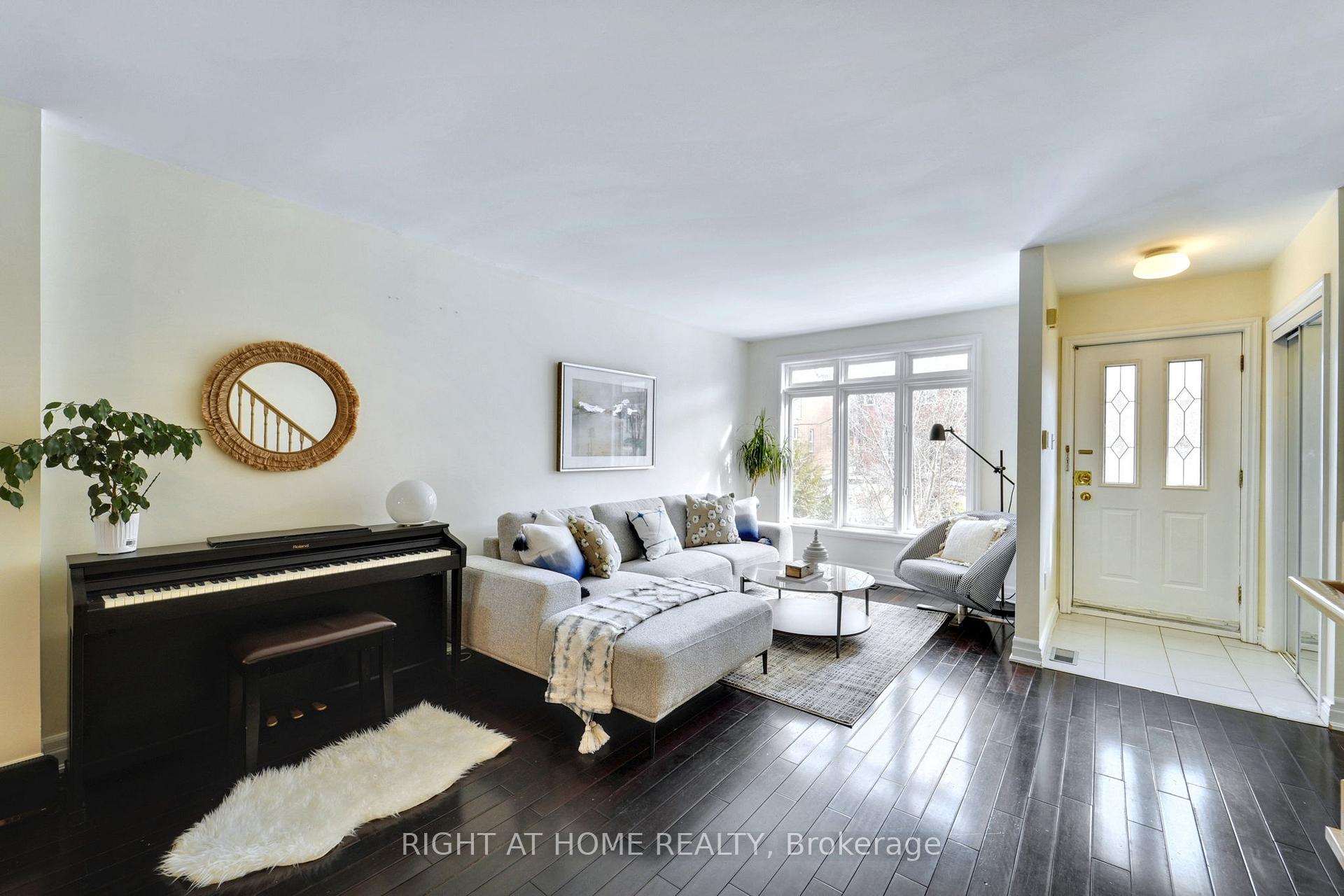 Photo 5 of 398 Woburn Avenue, Toronto, Lawrence Park North — HOMEH