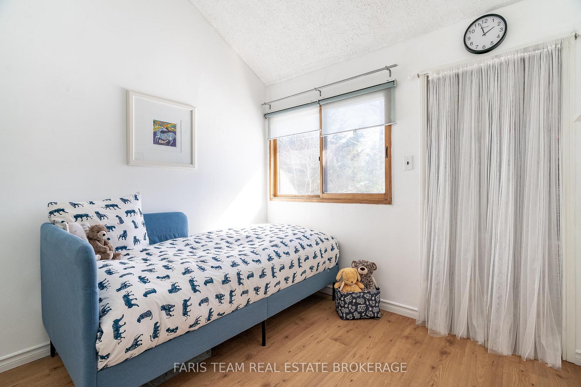 Photo 11 of 20 Glen Cedar Drive, Tiny, Rural Tiny — HOMEH