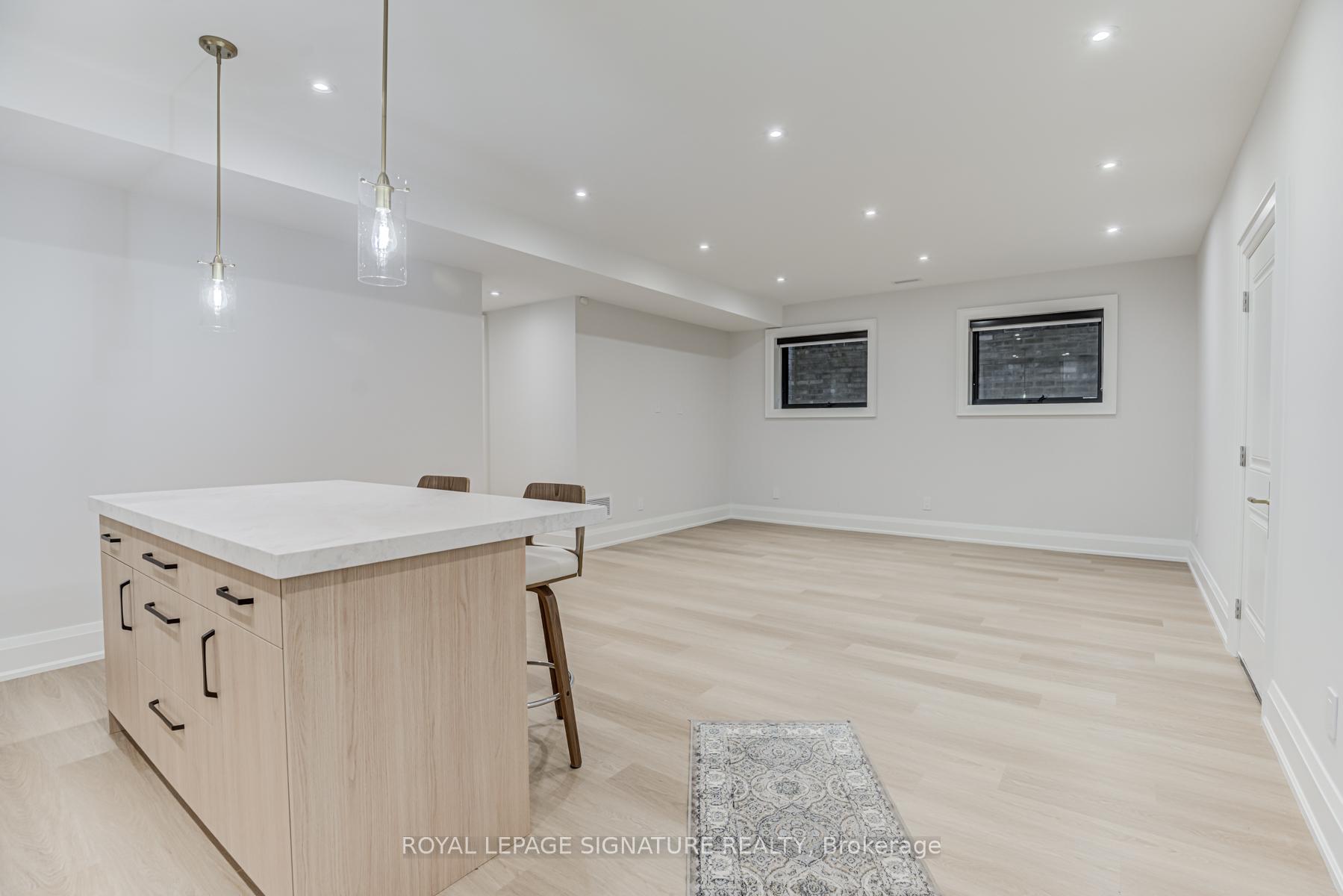 Photo 2 of Unit Lower, 26 Norlong Boulevard, Toronto, East York — HOMEH