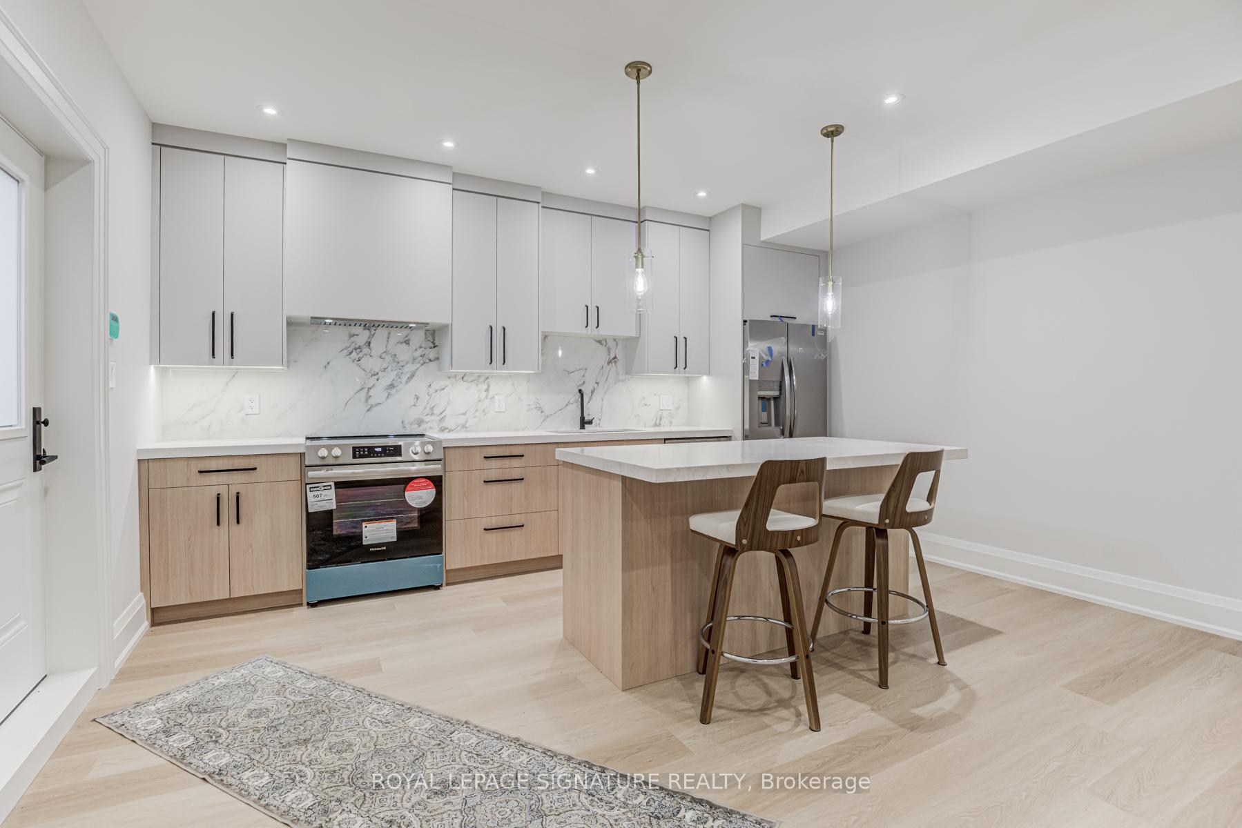 Photo 3 of Unit Lower, 26 Norlong Boulevard, Toronto, East York — HOMEH