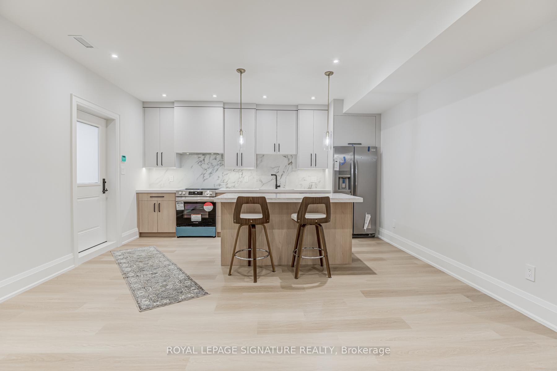 Photo 4 of Unit Lower, 26 Norlong Boulevard, Toronto, East York — HOMEH