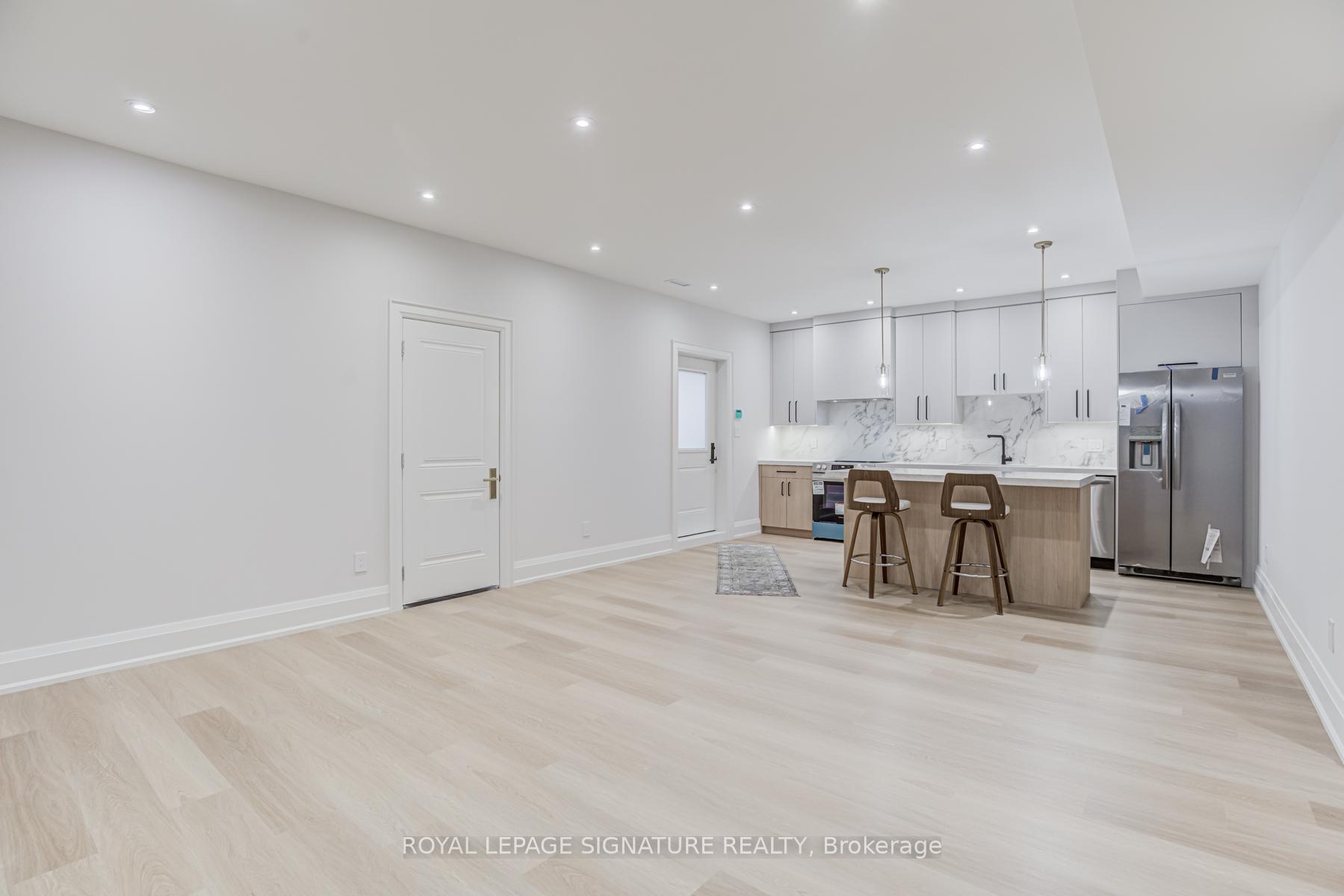 Photo 5 of Unit Lower, 26 Norlong Boulevard, Toronto, East York — HOMEH