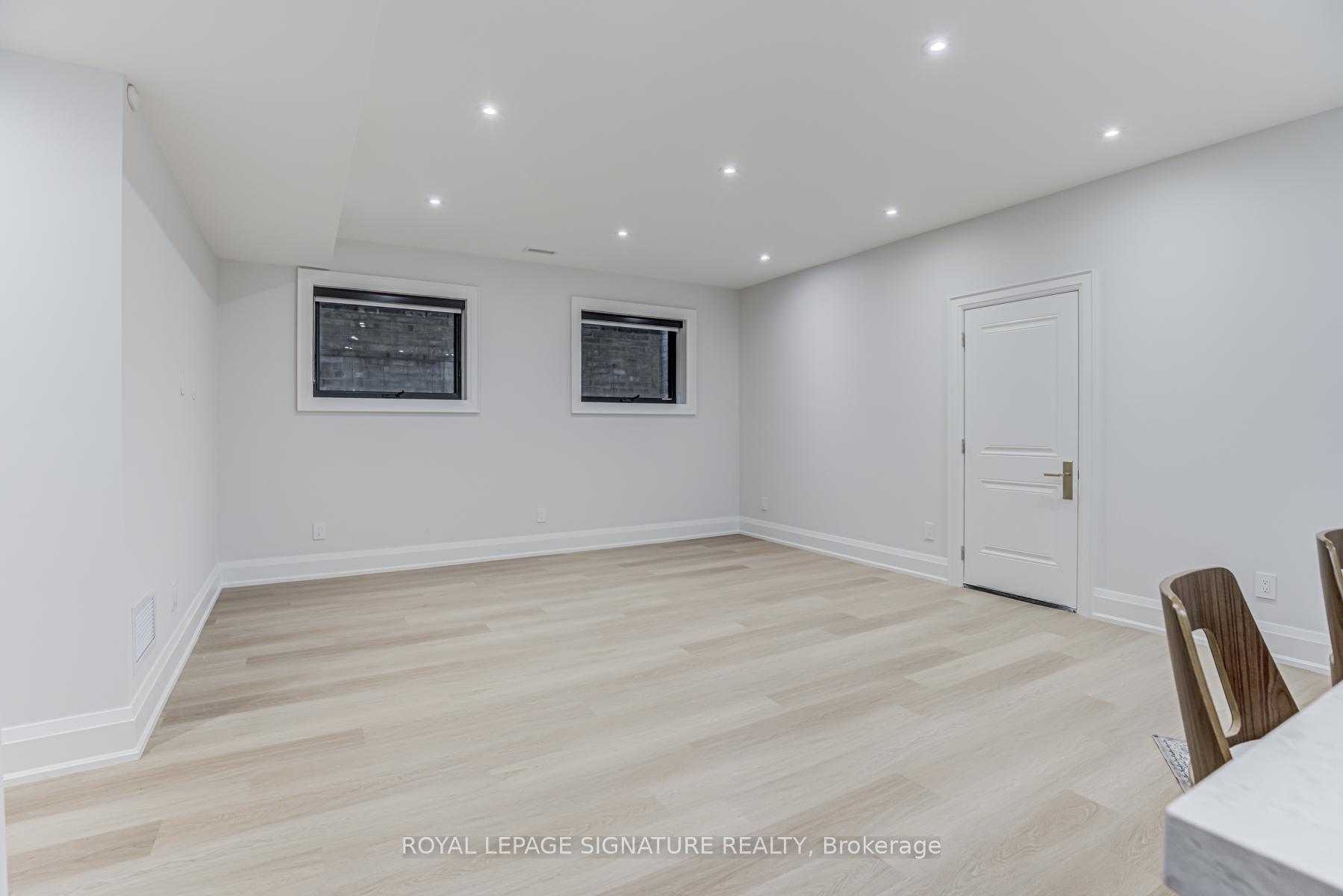Photo 7 of Unit Lower, 26 Norlong Boulevard, Toronto, East York — HOMEH