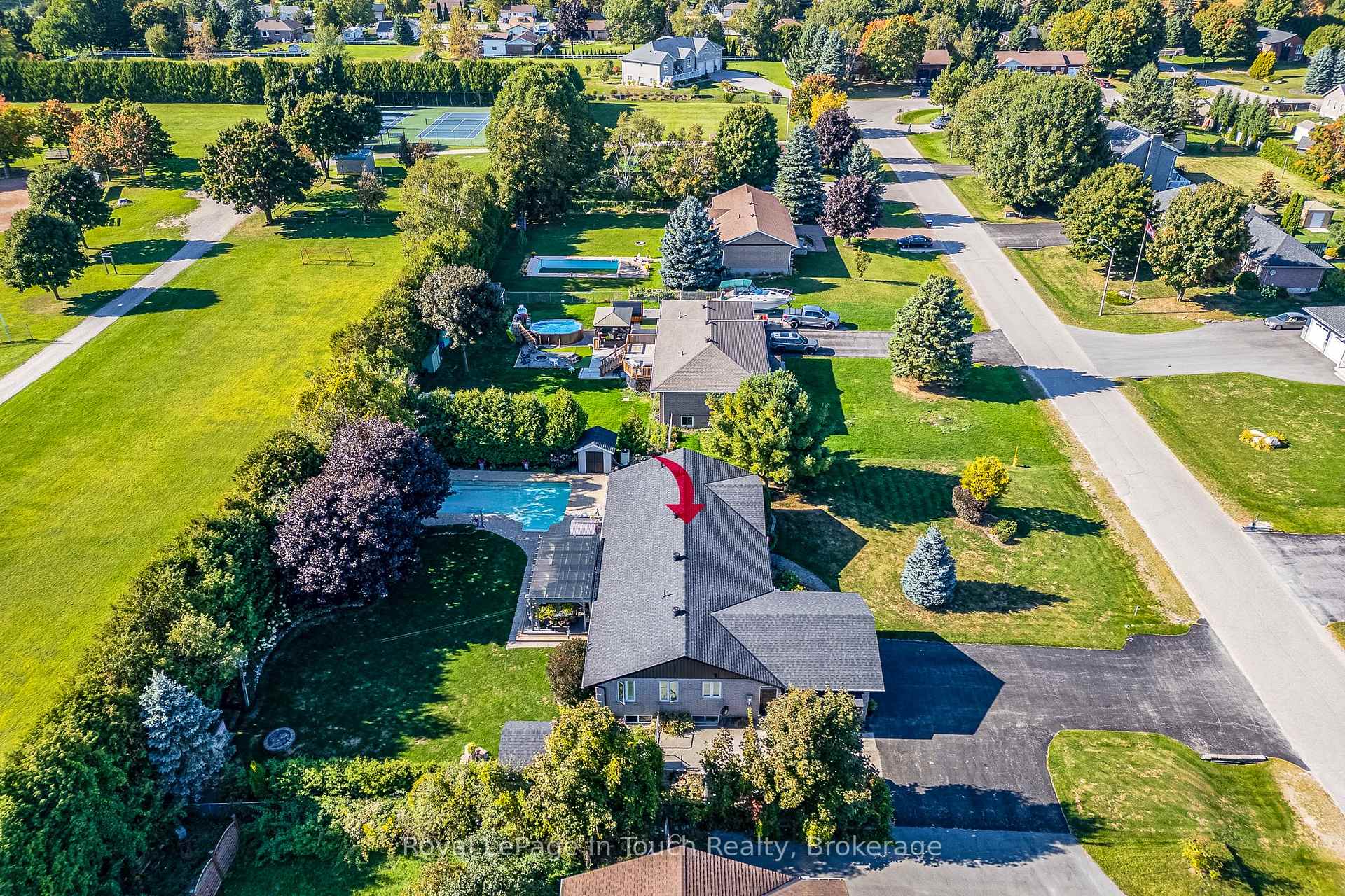 Photo 2 of 18 Dananne Drive, Tiny, Perkinsfield — HOMEH