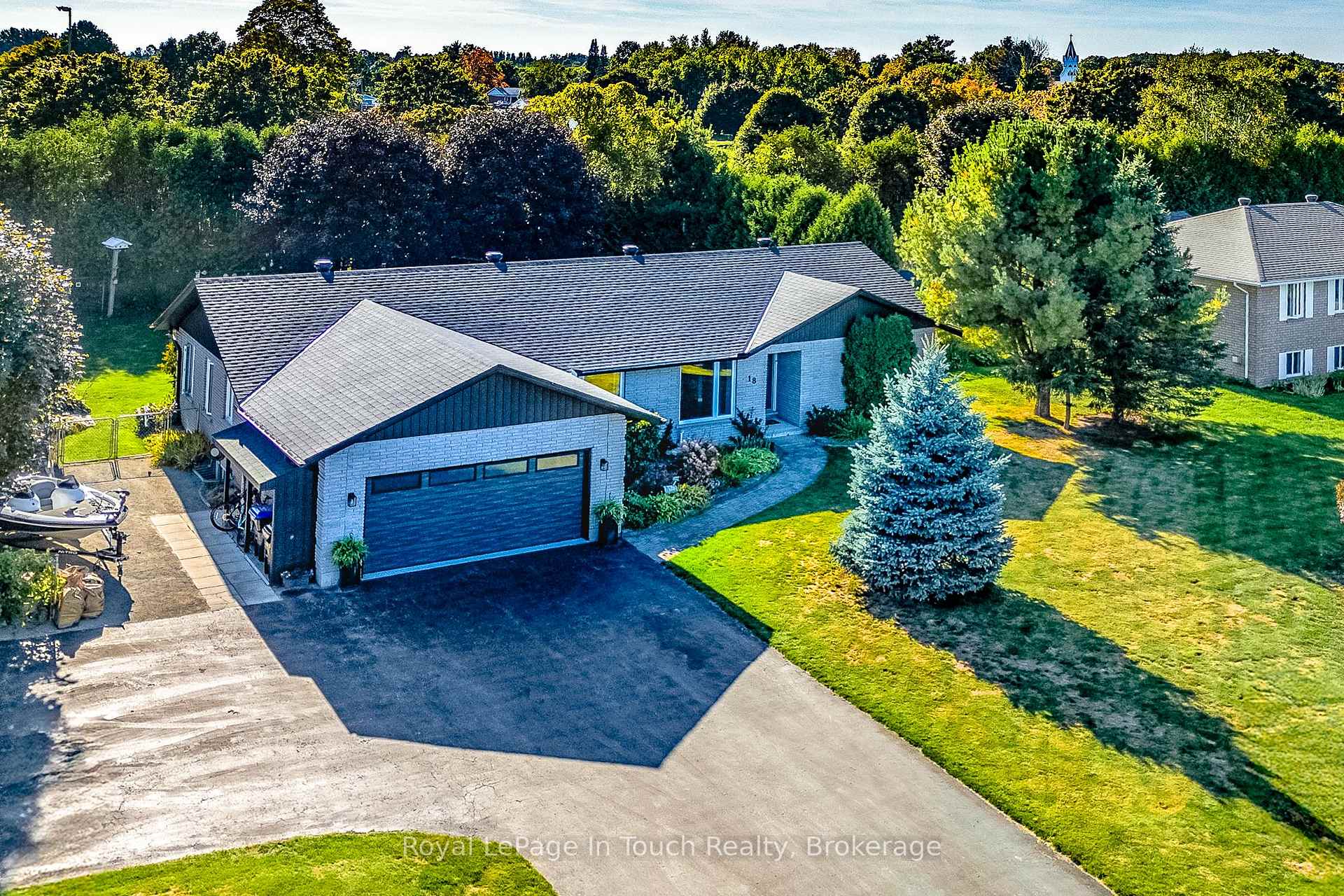 Photo 7 of 18 Dananne Drive, Tiny, Perkinsfield — HOMEH