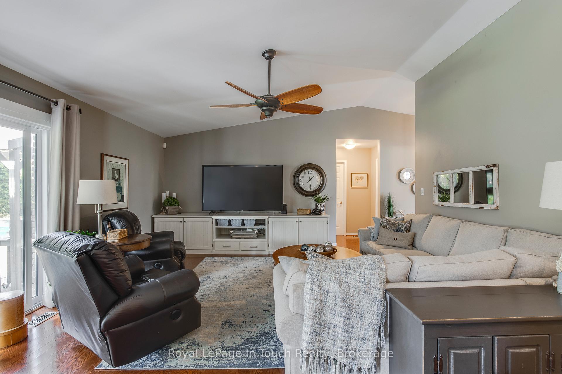 Photo 27 of 18 Dananne Drive, Tiny, Perkinsfield — HOMEH