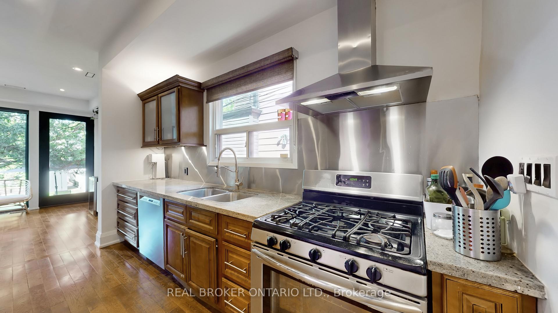 Photo 13 of 48 Morse Street, Toronto, South Riverdale — HOMEH
